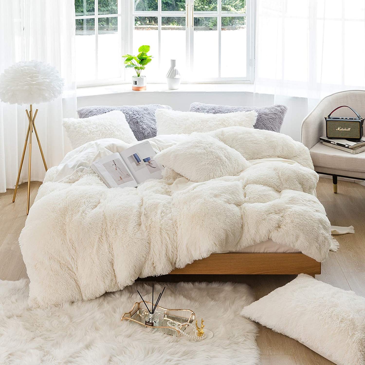 Image of Plush Bedding Set Warm Winter Fluffy Flannel Beaver Girl Duvet Cover With Zipper And Pillowcase 80x80cm