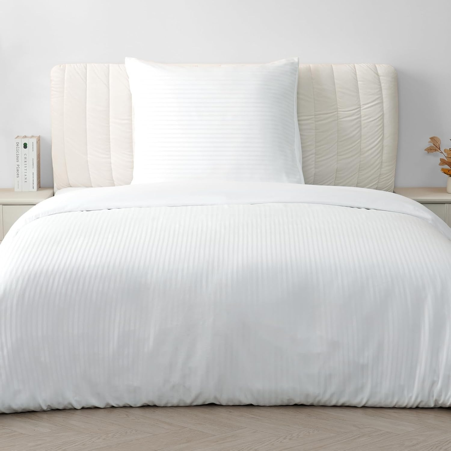 Image of Microfibre Bed Linen 135 X 200 Cm And 1 Pillowcase 80 X 80 Cm, With Zip Closure