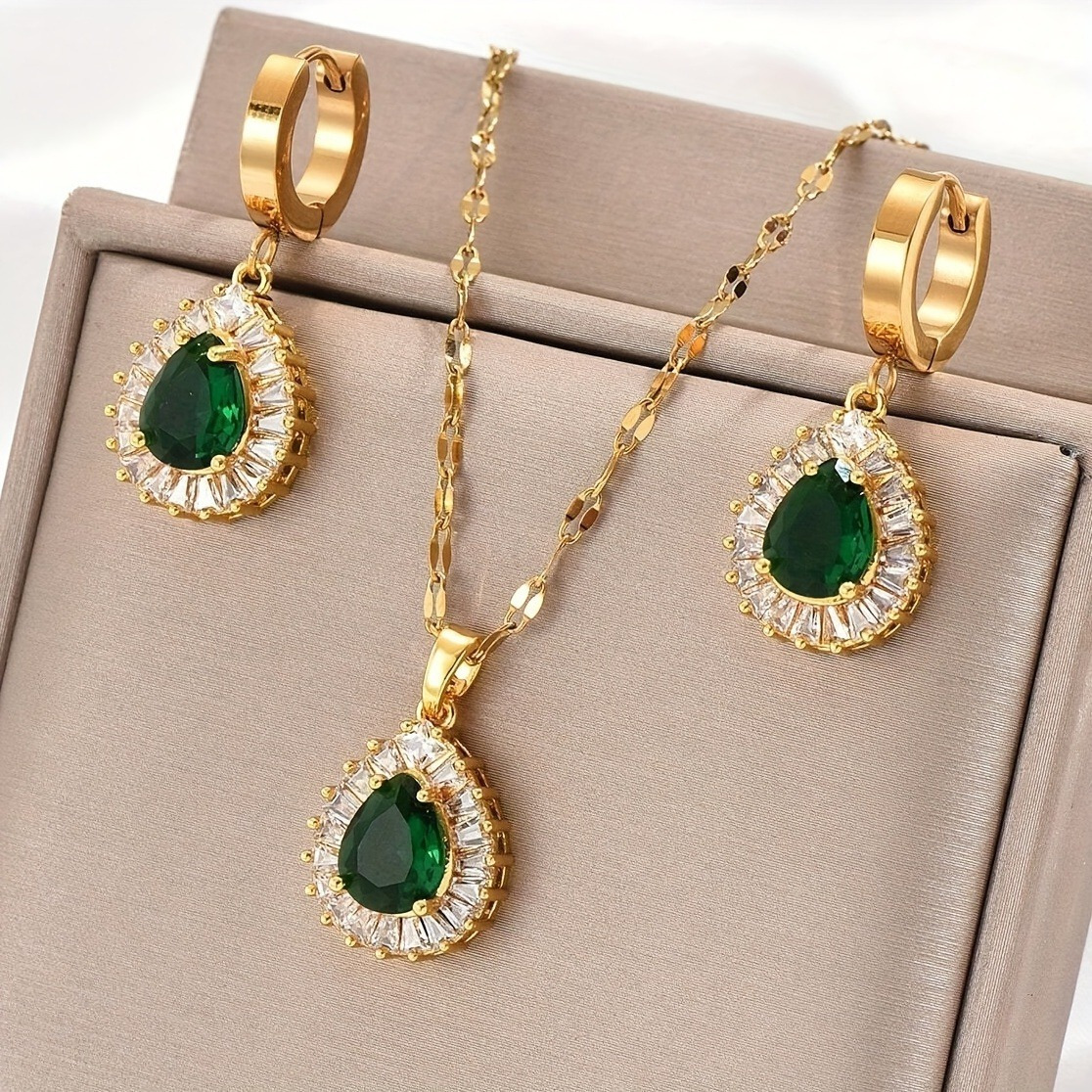 TEMU 3 Pcs/set, & Elegant Style, Shape Design Pendant, Deep Inlay Green Diamond Necklace & , Fashion Accessory For & Party, Gift Idea For Ladies