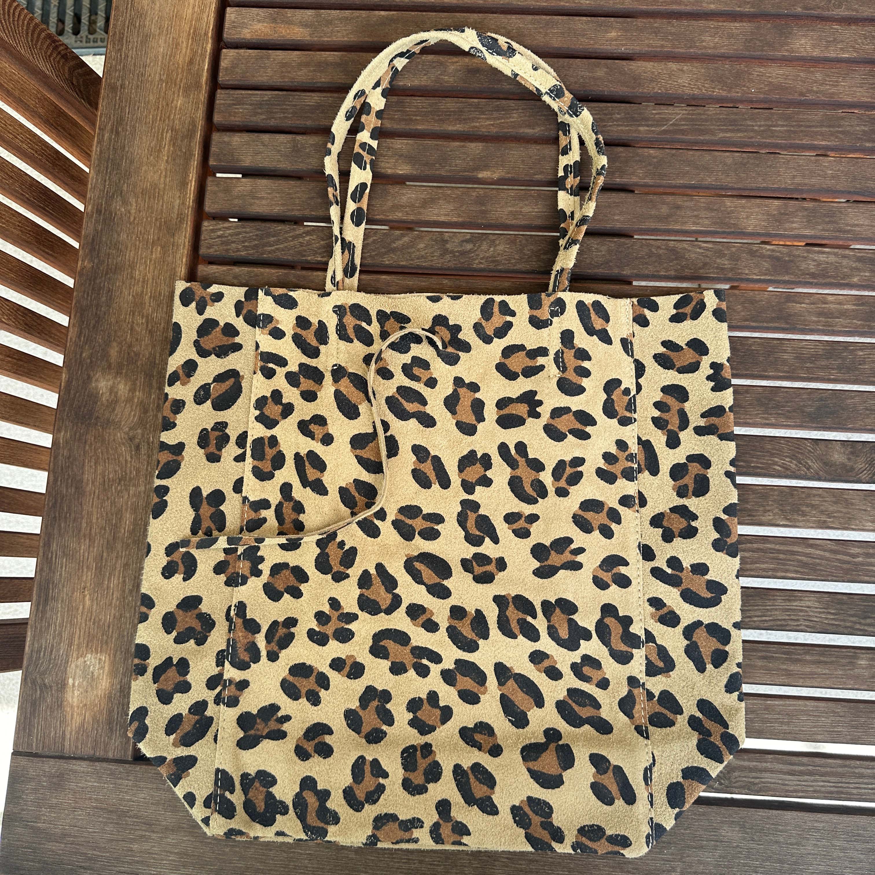 

Leather Bags, Women's Tote Bag, Leopard Print Bag, Autumn/winter Style, Large Capacity, Laptop,knot Design,fashion, Commute To Work, Made In Italy