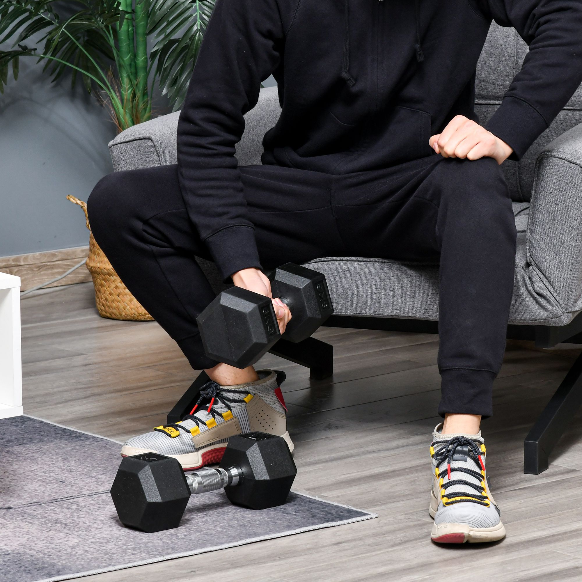 HOMCOM Hexagonal Short Dumbbell Set Total 16 Kg - Muscle Training & Weightlifting - Black Rubber Metal Visit the HOMCOM Store