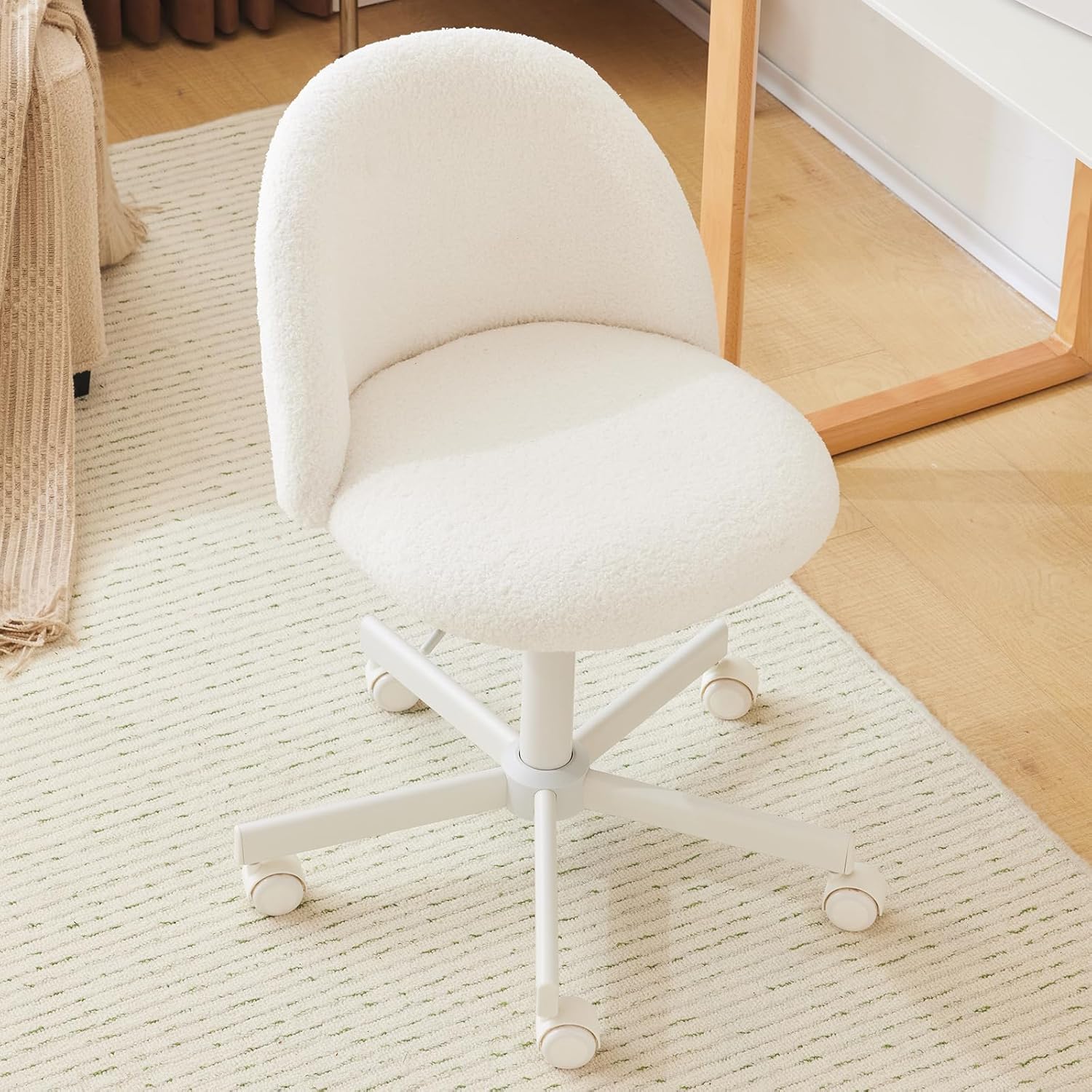 TEMU Chair With Casters, Makeup Table Chair, Height-adjustable Desk Chair For Study, Bedroom, Home Office, Teddy Fabric, White