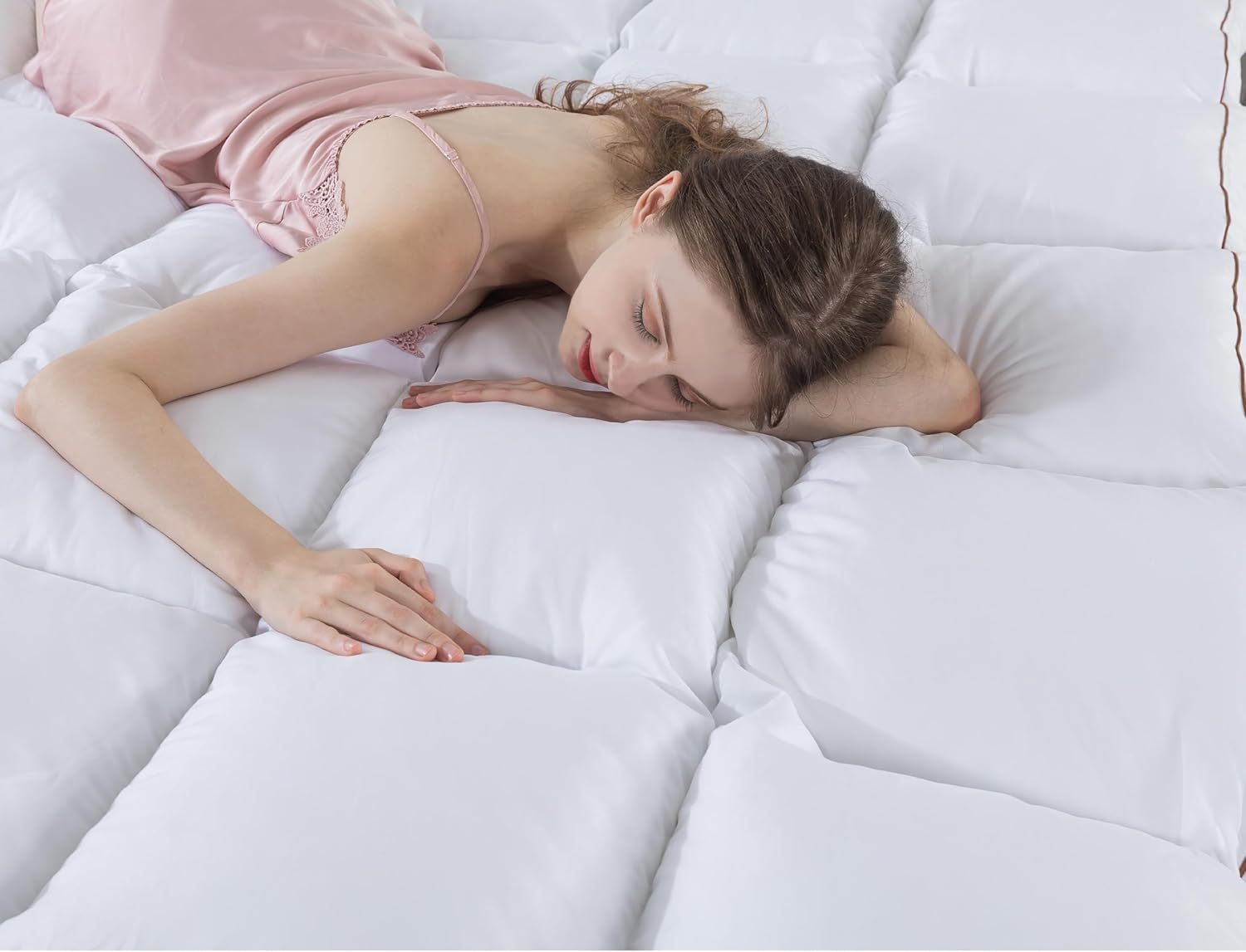 Luxury Mattress Topper, 10 CM / 4 Inch Deep, Fluffy & Thick Filling Machine Washable, All UK Size Available Single, Double, King, Super King & 4 Feet