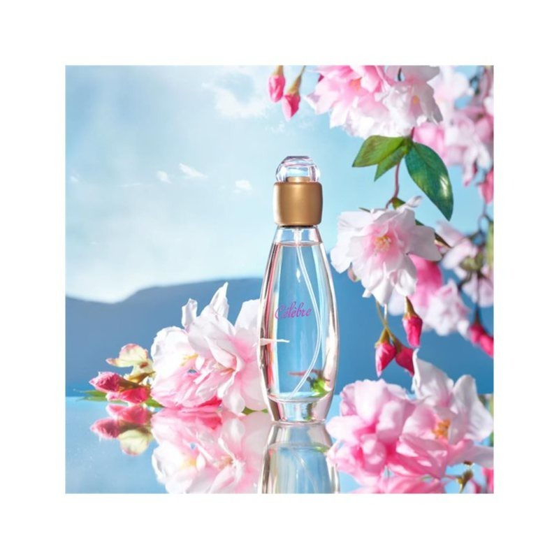 E-shop Avon Celebre Eau de Toilette 50 ml - Blumenduft