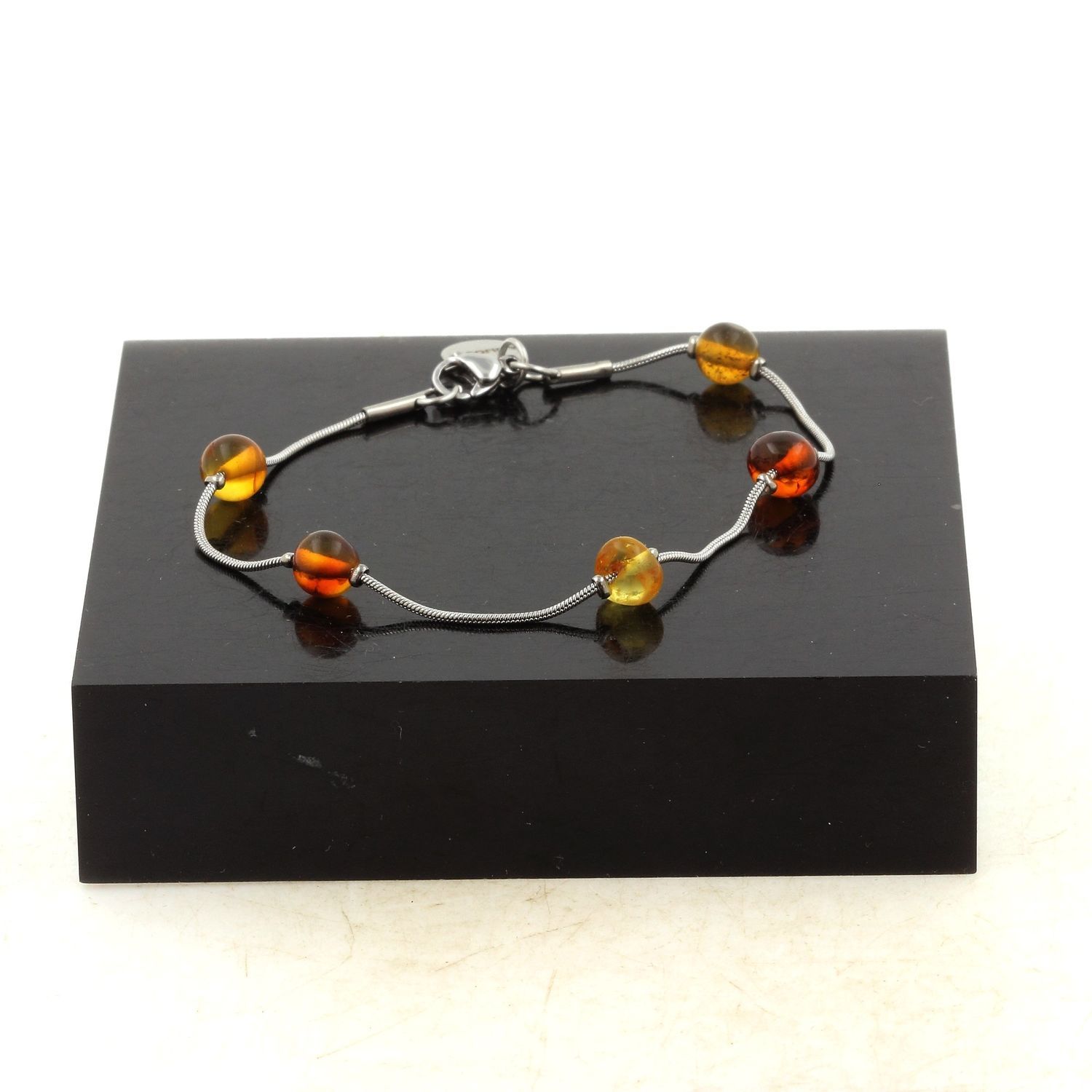TEMU Bracelet en acier inoxydable 5 Perles pierres 5 mm-6 mm.