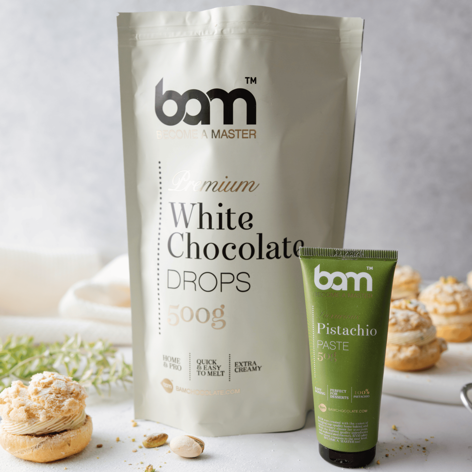 E-shop BAM Weiße Schokoladendrops – Glatt & Cremig Backchips für Desserts, Schmelzen, Dekorieren und Gebäckherstellung – Perfekt für Snacks, Geschenke,