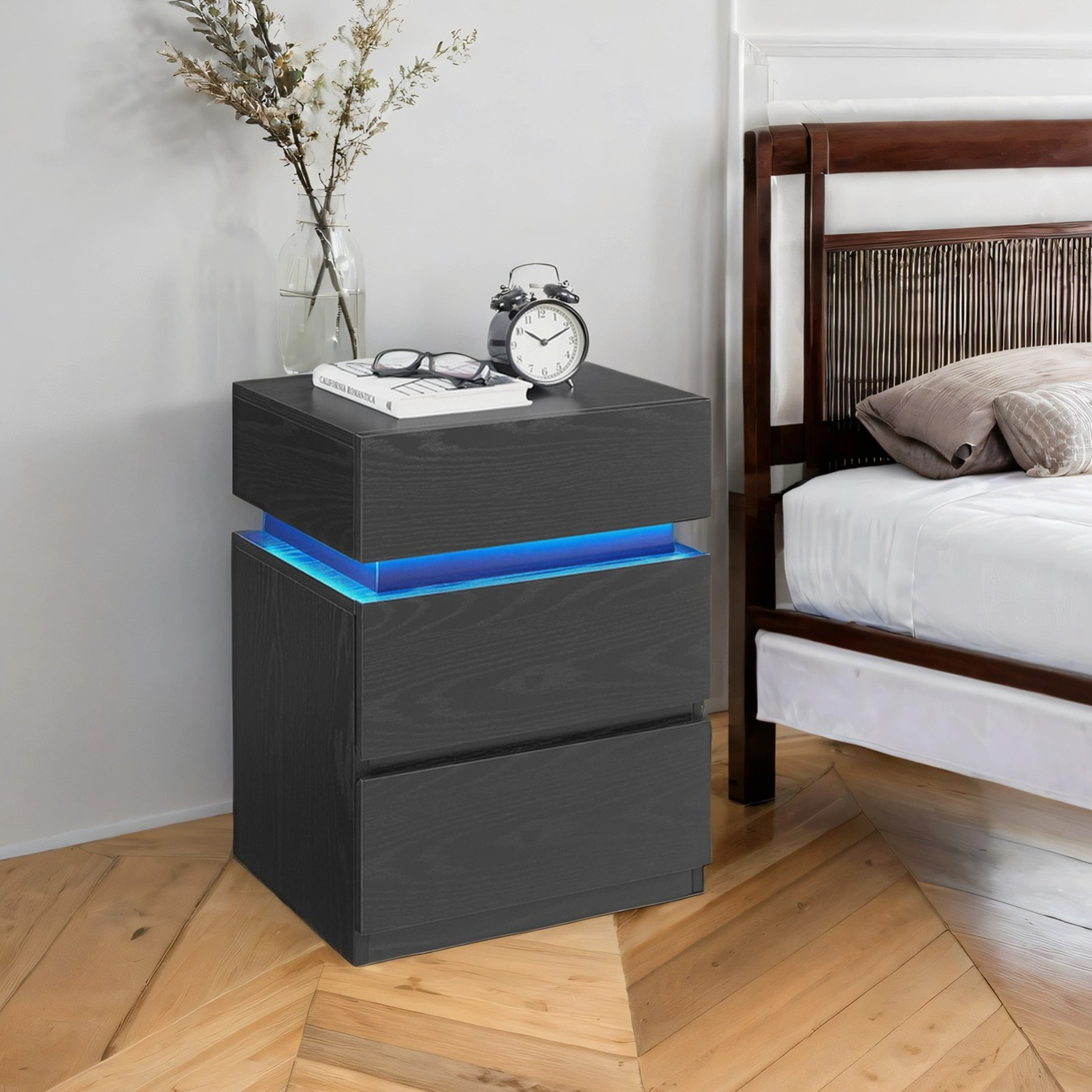 E-shop Nachttisch mit LED-Beleuchtung, Beistelltisch, einstellbare Farben, 3 Schubladen, Nachtschrank, 35,1 x 40,1 x 55,1 cm, schwarz mit Holzmaserung