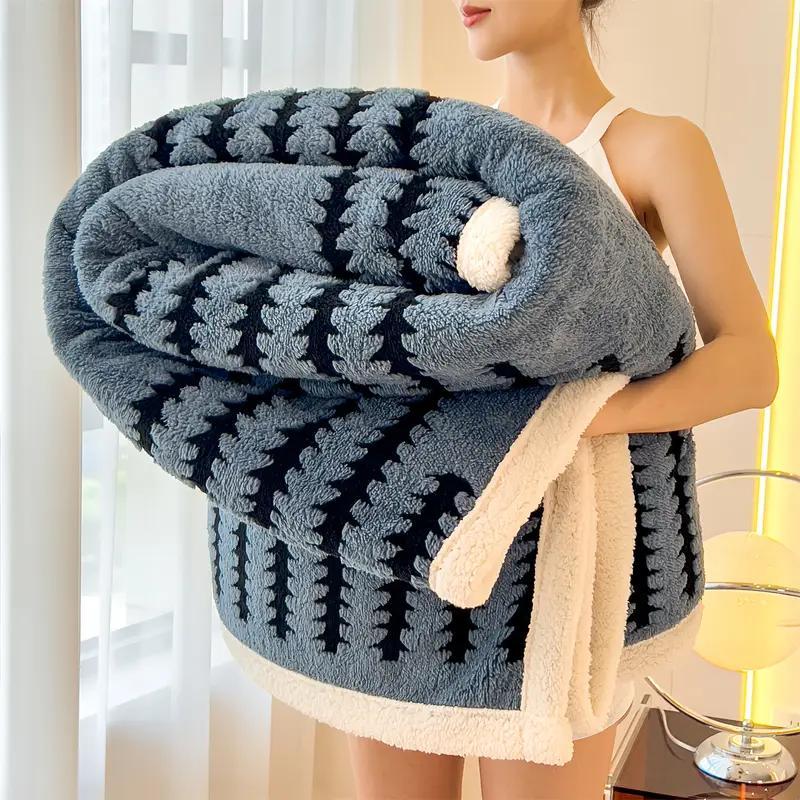 TEMU Soft Winter Blanket, 150*200/180*200/200*230cm, Pink, Off-white, Blue And Gray, Comfortable Soft Fleece Warm Blanket, Christmas And Halloween