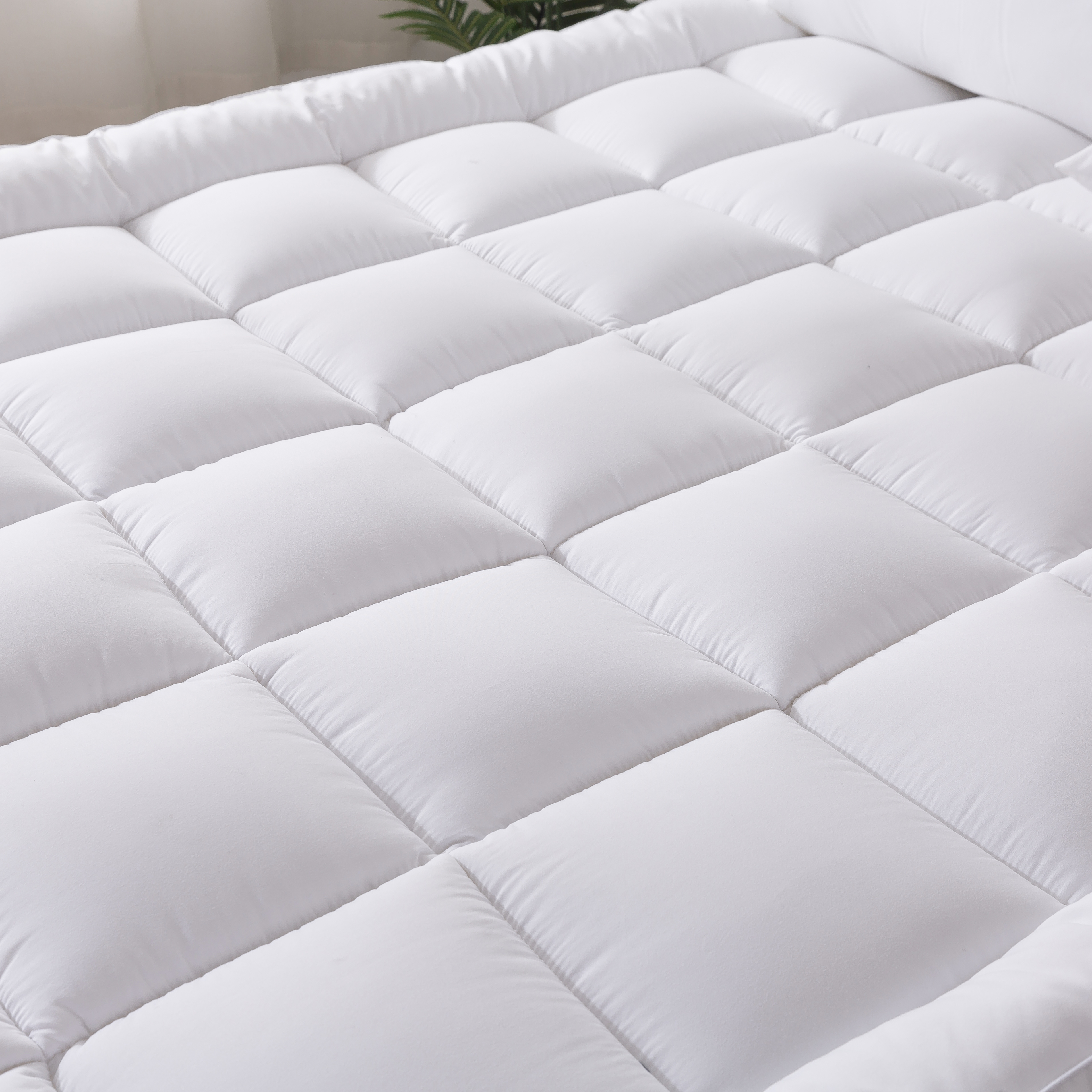 Mattress Topper 4.5 Inch or 11cm Thick All bed sizes, Single Double King Extra Thick Box 950 GSM Korean Virgin Filled Fiber Boxy Design for all purpose use