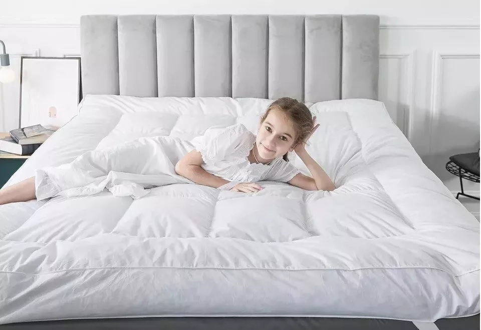 1pc Hotel Quality 10cm Mattress Topper Extra DeepThick Bounce Back Deep Fitted Bed Mattress Pad Quilted Box Stitched with Corner Elasticated Straps Breathable 4 Inches Luxury Mattresses Toppers for Ultimate Comfort, Deep Pocket Elasticated Straps Mattress Cover Fits 4 Inches Mattress, All Season Comfort Heavy Filling Single Double King Super King Small Double Bedding Size