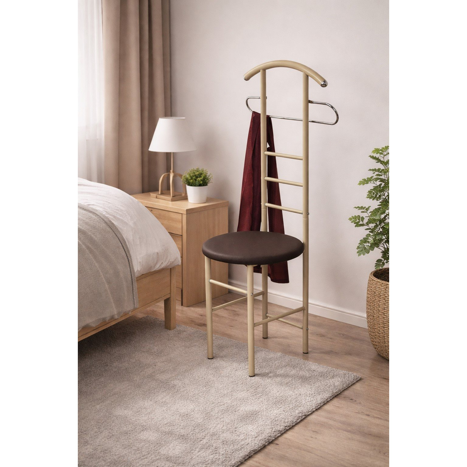 Men' Coat Rack, Metal Clothes Butler In Beige/brown, Jacket & Shirt Hanger With Pants Hanger, Padded Faux Leather Seat, Sturdy Steel Tube Coat Stand For Bedroom, Height 118 Cm, Seat Height 48 Cm