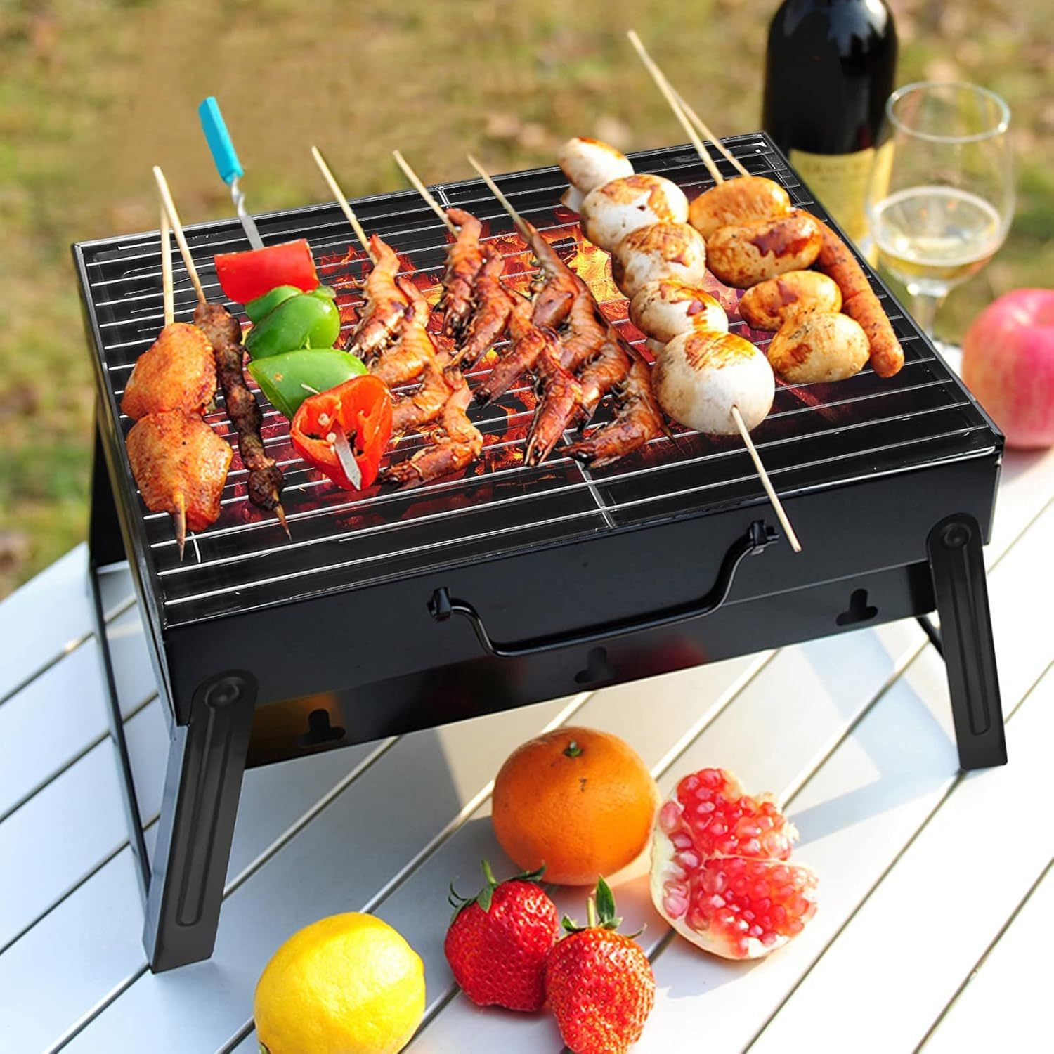 E-shop Faltbarer Reise-Grill mit Kohle, Kompakter Gartengrill im Koffer-Design, Leicht und , Inklusive Großer Grillfläche und Belüftungsöffnungen für