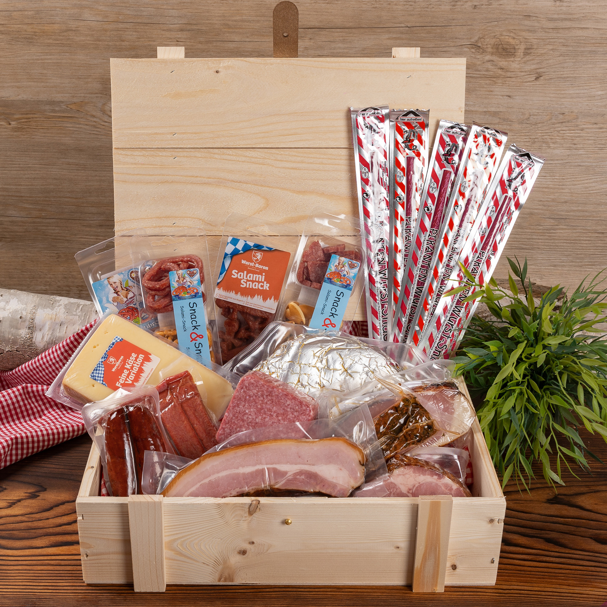 Image of Sausage & Cheese Gift Box Made Of Wood – Regional Delicacies From Bavaria, Perfect As A Gift