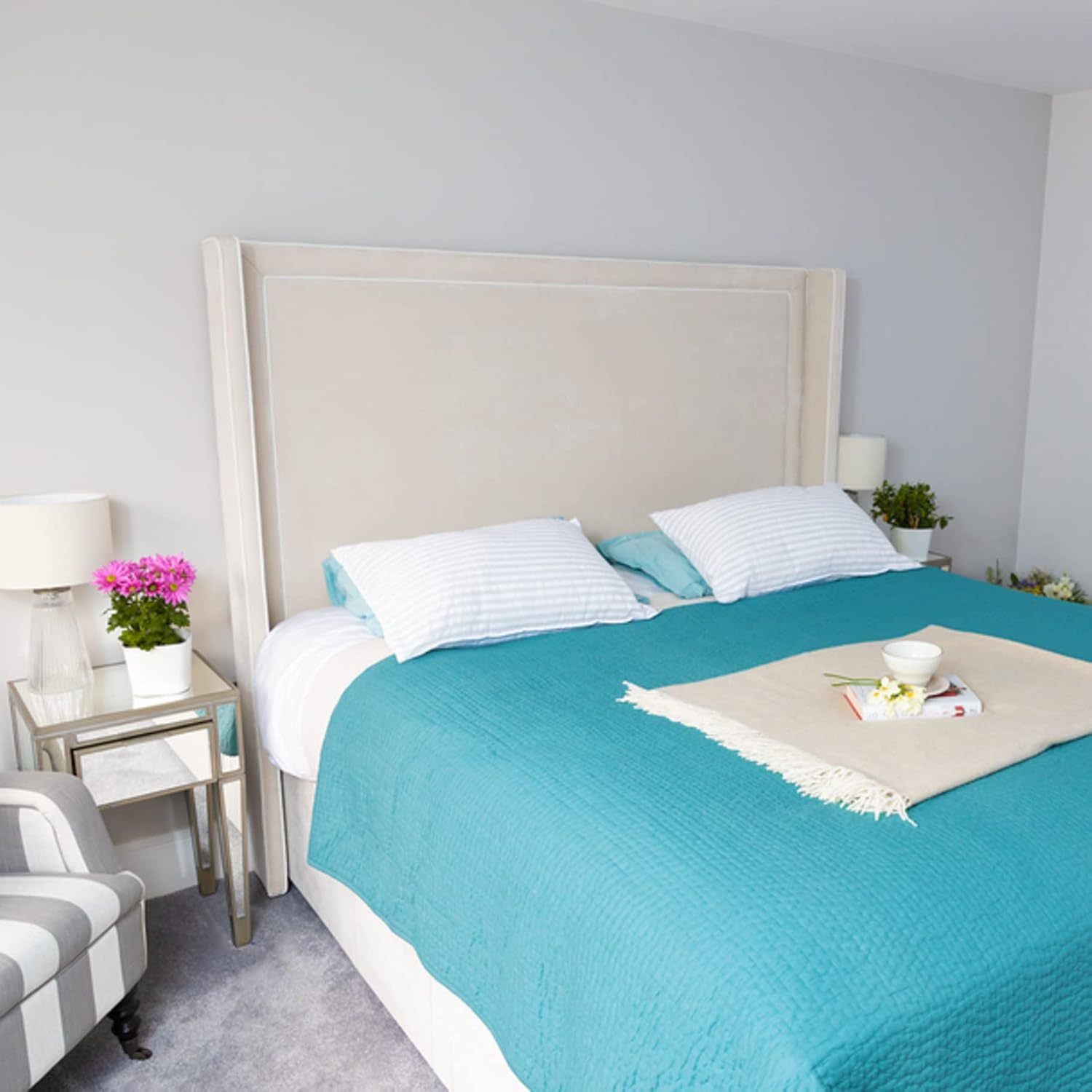 Xania Stripe Pillows 2 Pack, Bounce to Back Soft Pillow for Side, Stomach And Back Sleepers. Hotel Quality, Anti Allergy Pillow with Extra Soft Hollow Fiber Filling.