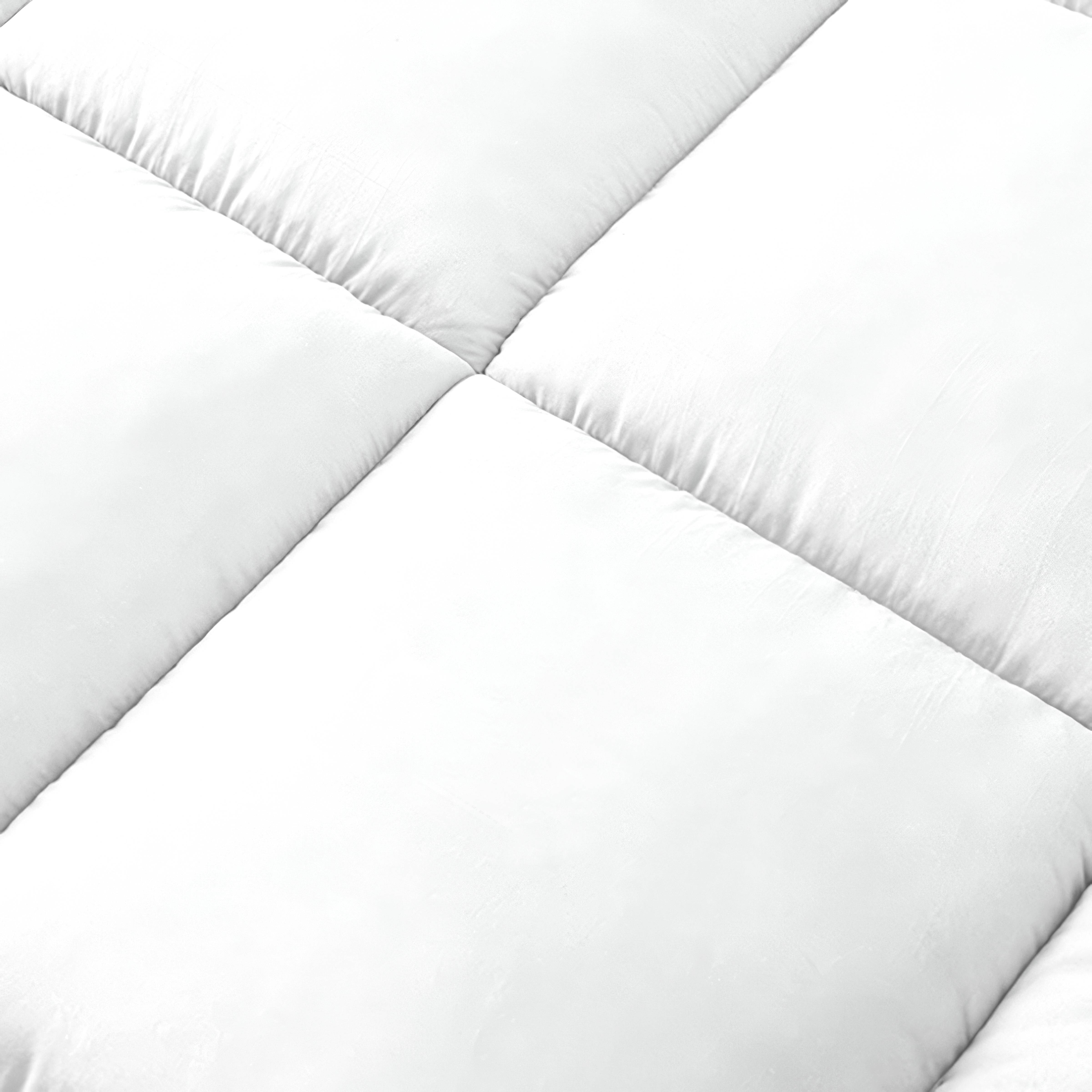Hotel Quality 10cm Extra Thick Mattress Topper and Deep Fitted Elastic Corners – Luxury Mattress Topper for All Season and all size available Single, Double, Small Double, King and Super King. 4 Pack Pillow Protector Available for Matching Set