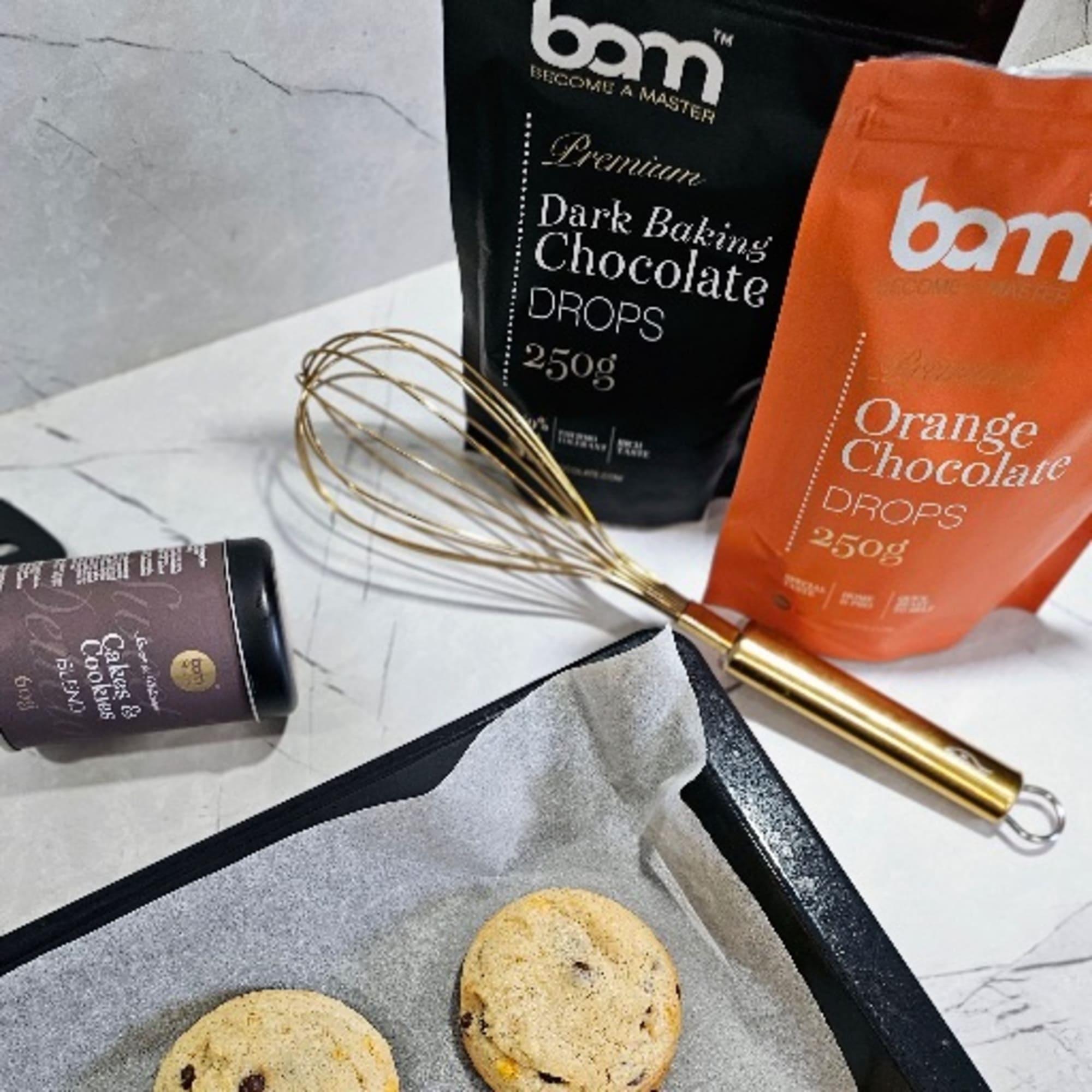 BAM Temne Čokoladne Kroglice za Pečenje, 250 g – Premium 50% Kakav Termostabilne Čokoladne Kose – Brezglutenske Temne Čokoladne Kroglice za
