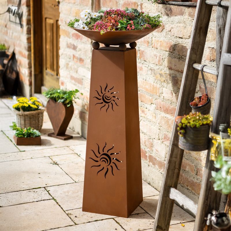 Decorative "sun" Column + Rust- Fire Bowl With Fire Basket