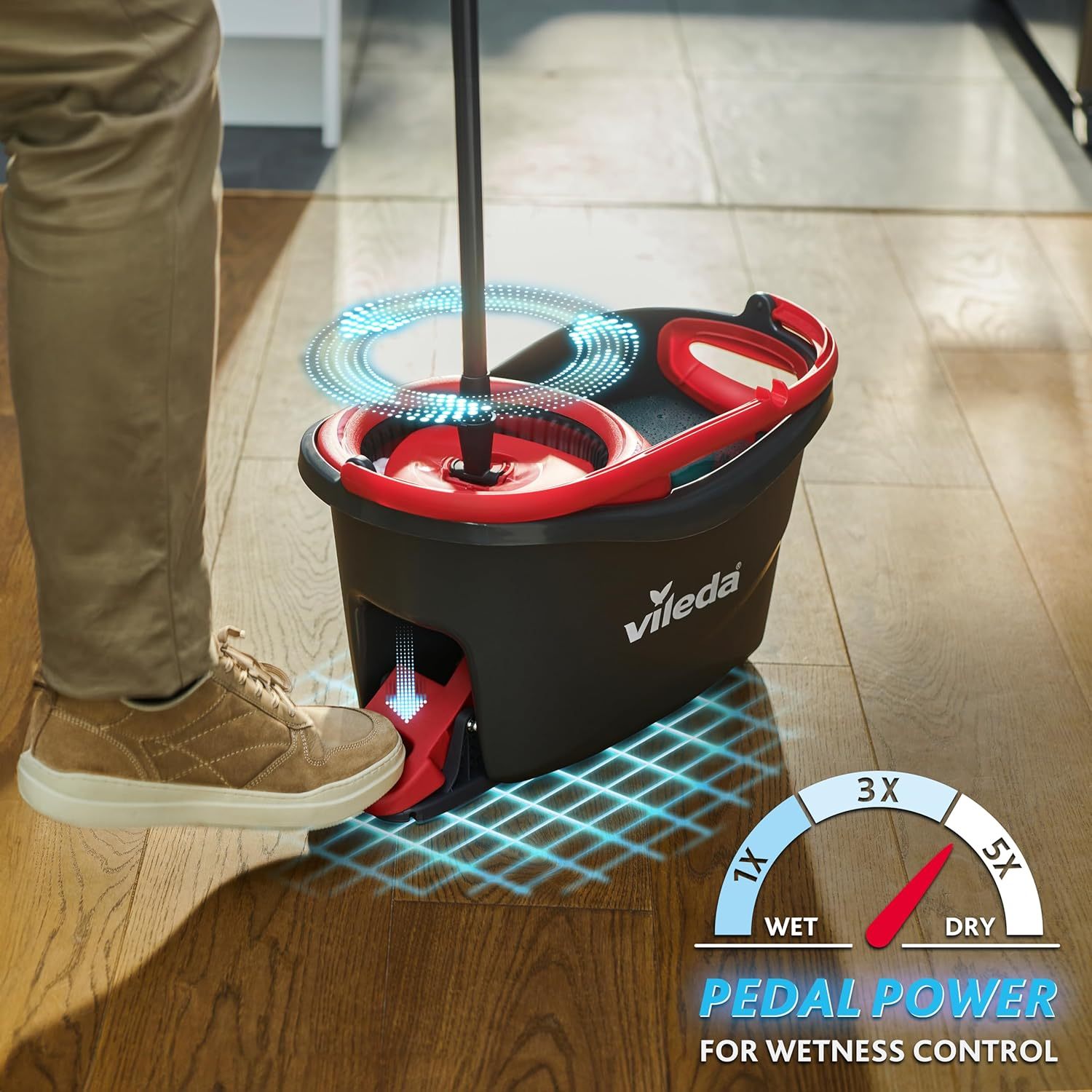 Vileda Set Mop And Bucket with Foot Pedal And Easy Spin Wringer, Mop with Extra Long Handle, Triangular Microfiber 2 in 1 Head Ideal for Corners