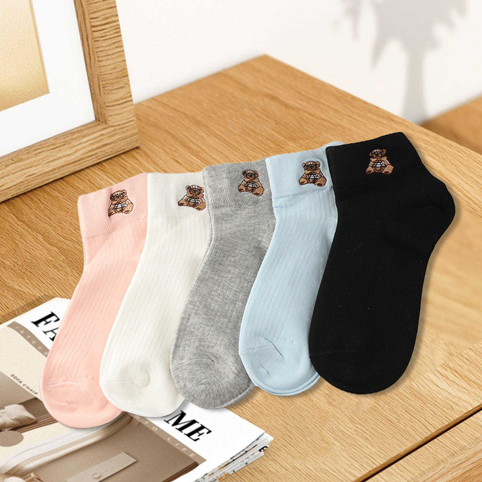 Image of 5 Pairs Of Women's Short Sports Socks Aura.via — Moisture-wicking & Bear Print, Mix, Sports & Casual Wear, Anti-static Material | Breathable & Soft | Korean & | Gift