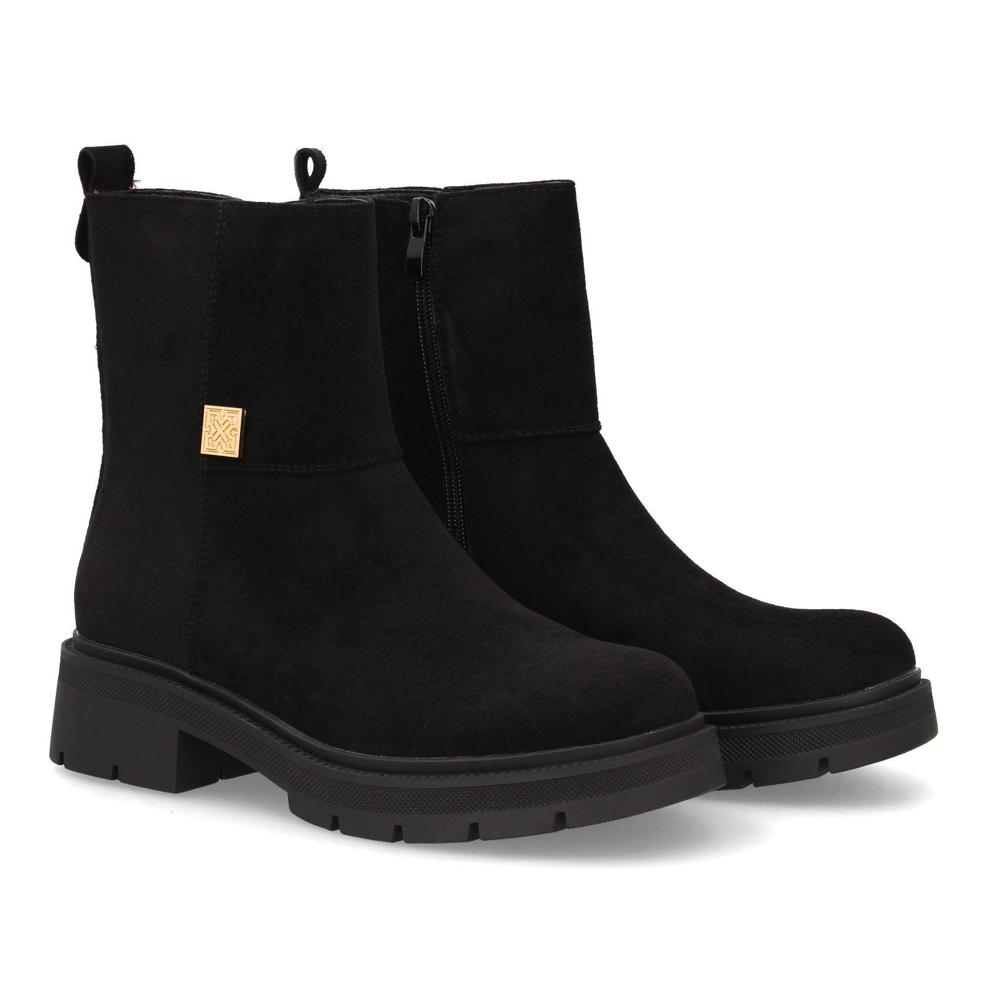 Modern Boot With Solid Print. Features A Side Metallic Accent. Sturdy Platform Sole. Perfect For Women In Fall/winter Season. Zipper Closure