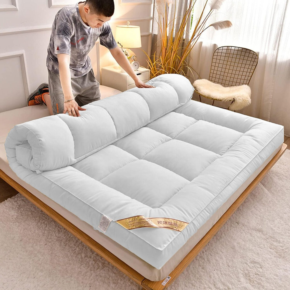 1pc Extra Thick Mattress Topper, Overfilled with 10cm Microfiber Filling with Deep Pocket, Plush Soft Pillow Top Mattress Topper Anti-Shift & Even Weight Distribution Single/Double/King/Super King