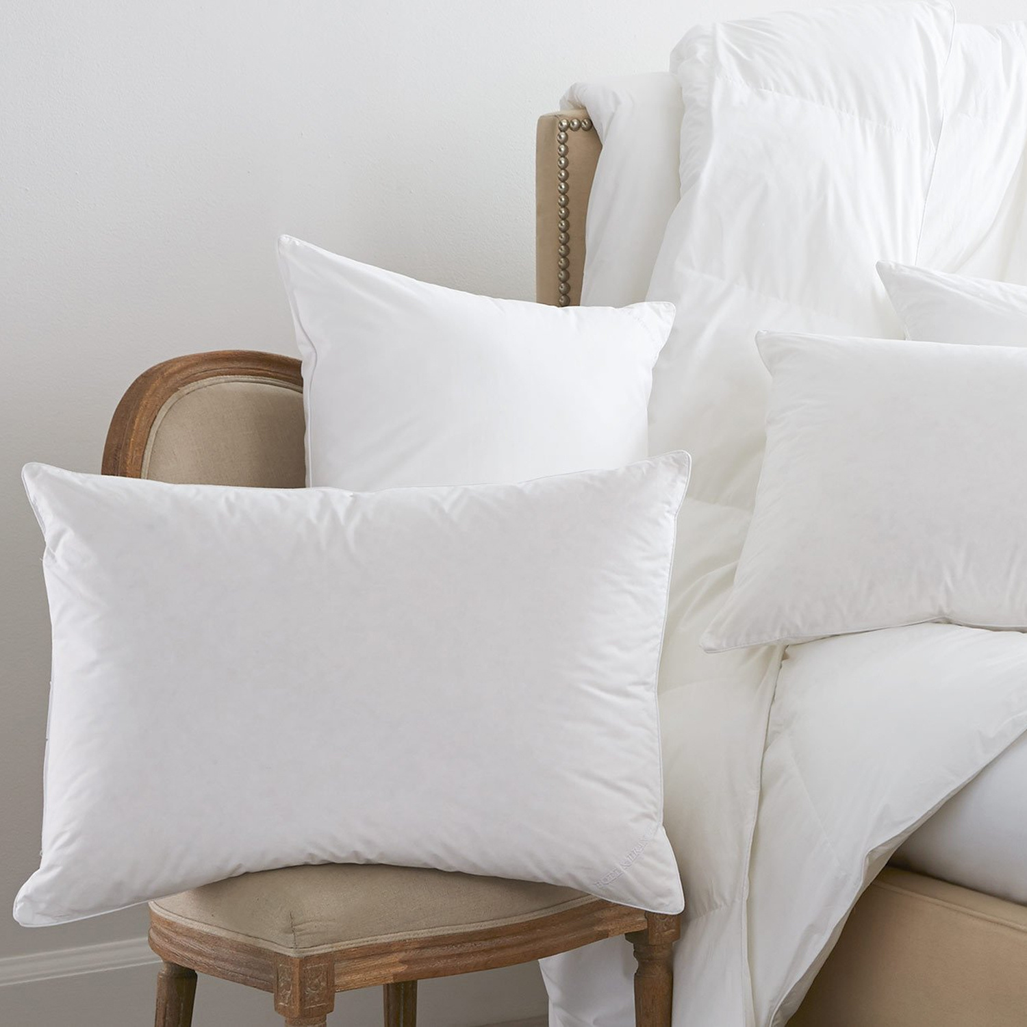 2pcs Plain Filled Pillows – Soft & Breathable, Bounce Back Support Neck Pillow, All-Season Comfort, Machine Washable, Perfect for Home, Living Room & Hotel Use