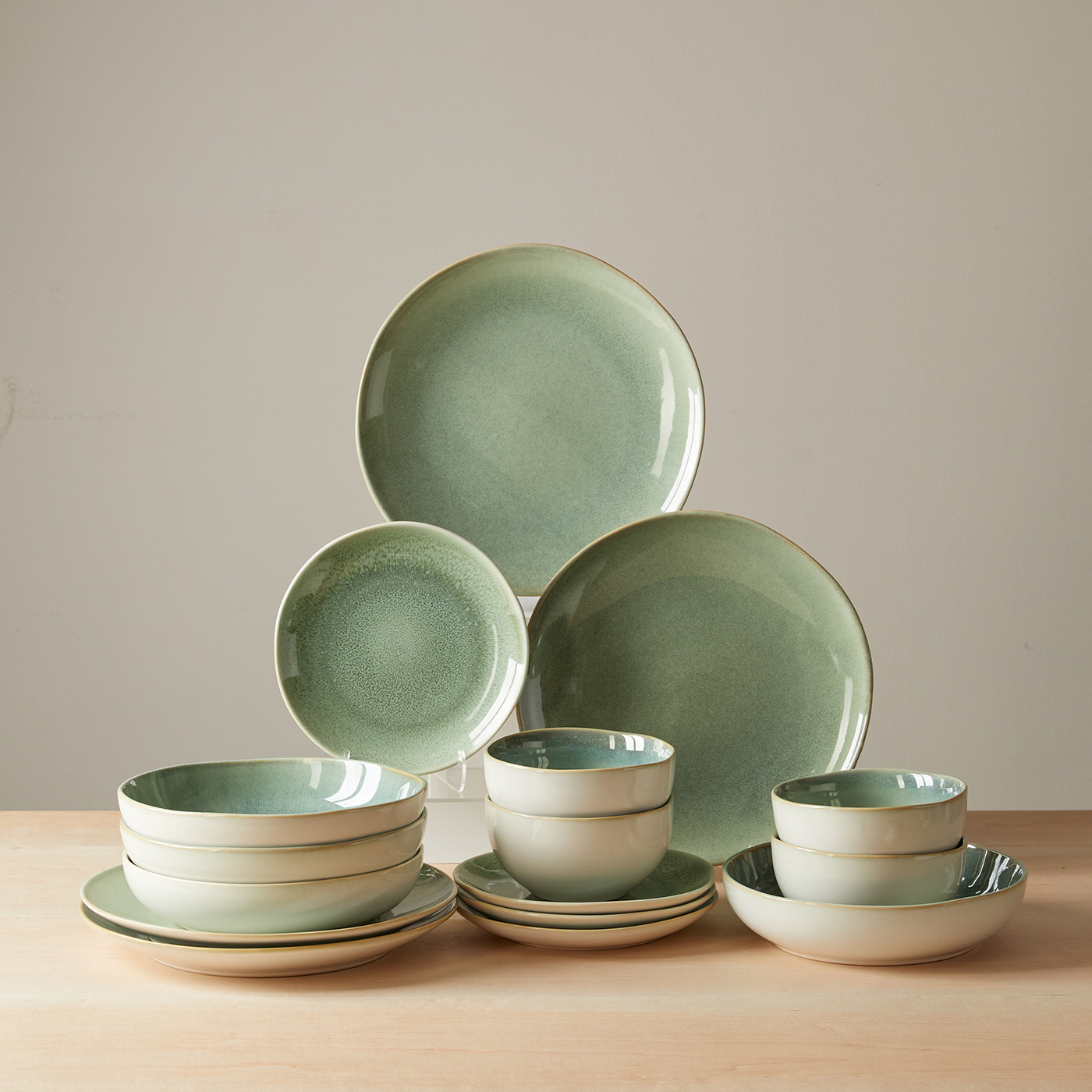 TEMU Set de platos verdes para 4 , Set de platos y tazones de 16 piezas, serie de platos de esmalte reactivo, adecuado para restaurantes, uso