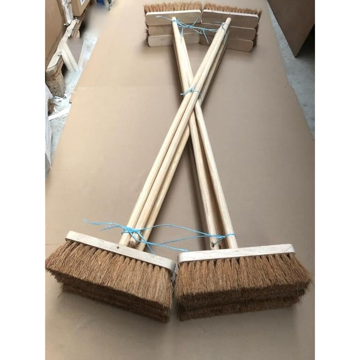 TEMU Lot de 12 balais Coco 29 cm emmanchés, Manche Bois 1.30m