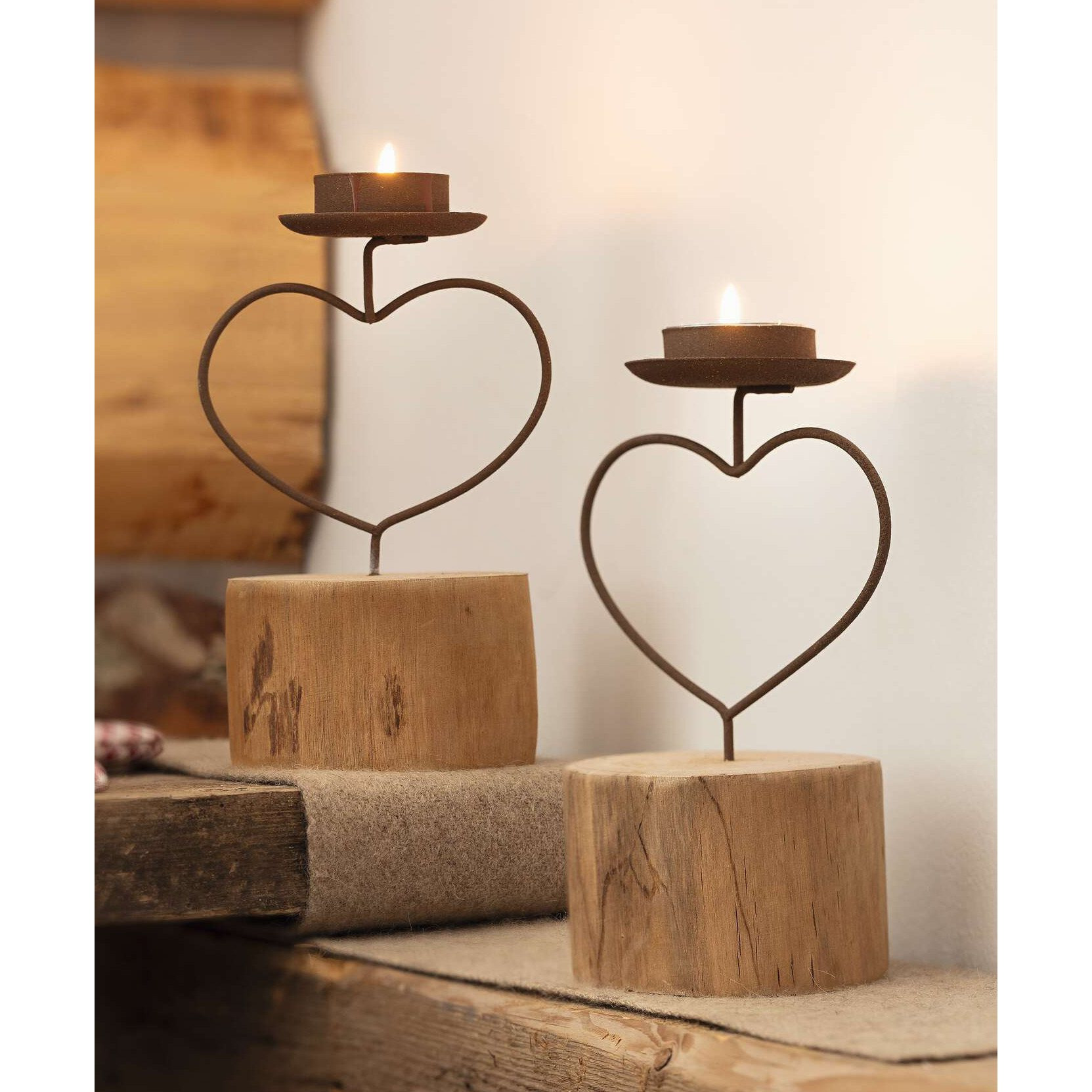 Image of 2x Metal "heart" Tealight Holder With Rust Finish On Wooden Base, Candle Holder With Wooden Base, Living Room & Balcony Decor