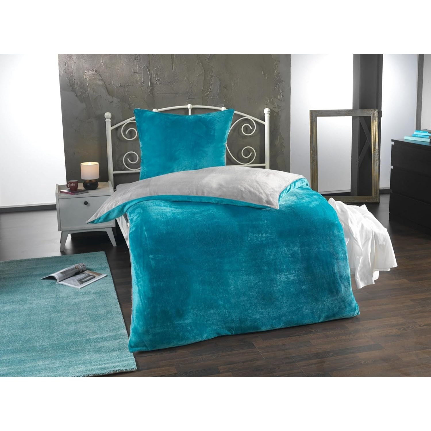 Image of Plush Warm Fluffy Reversible Bedding With Cashmere-touch, Cozy, , Zipper Closure – Sizes: 135×200 + 80×80 | 155×220 + 80×80 | 200×200 + 2× 80×80 – In 12 Colors