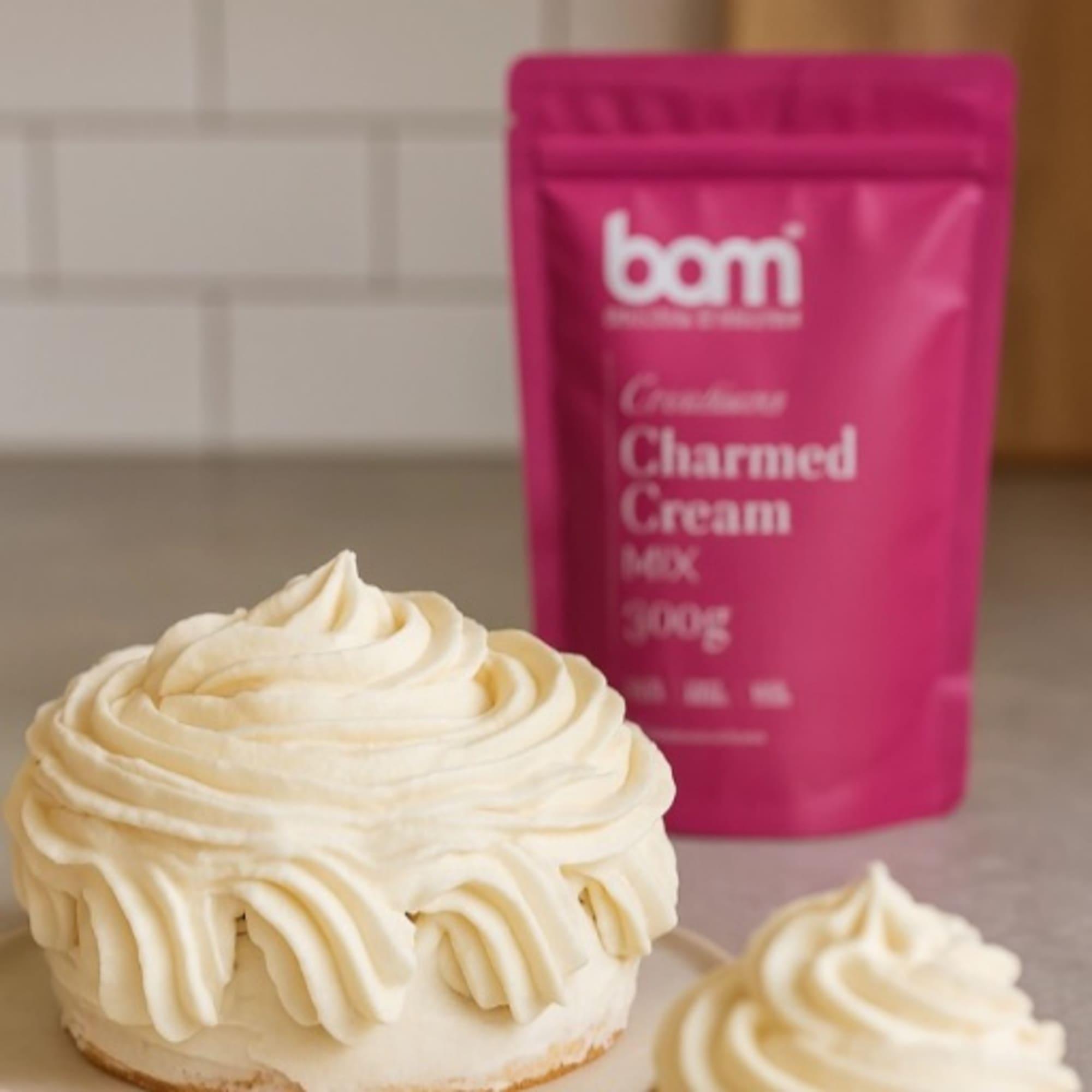 E-shop BAM Charmed Creme-Mix 300g + Leichte & luftige Dessertcreme + Instant Schlagsahne-Füllung & Topping + Mehrzweckcreme + Perfekt für Kuchen,