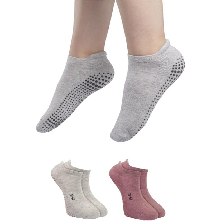 Image of Of Non-slip Socks For Women & Men • Yoga Socks • Anti-slip Socks • Abs Socks • House Socks With Grips • Men's Non-slip Socks