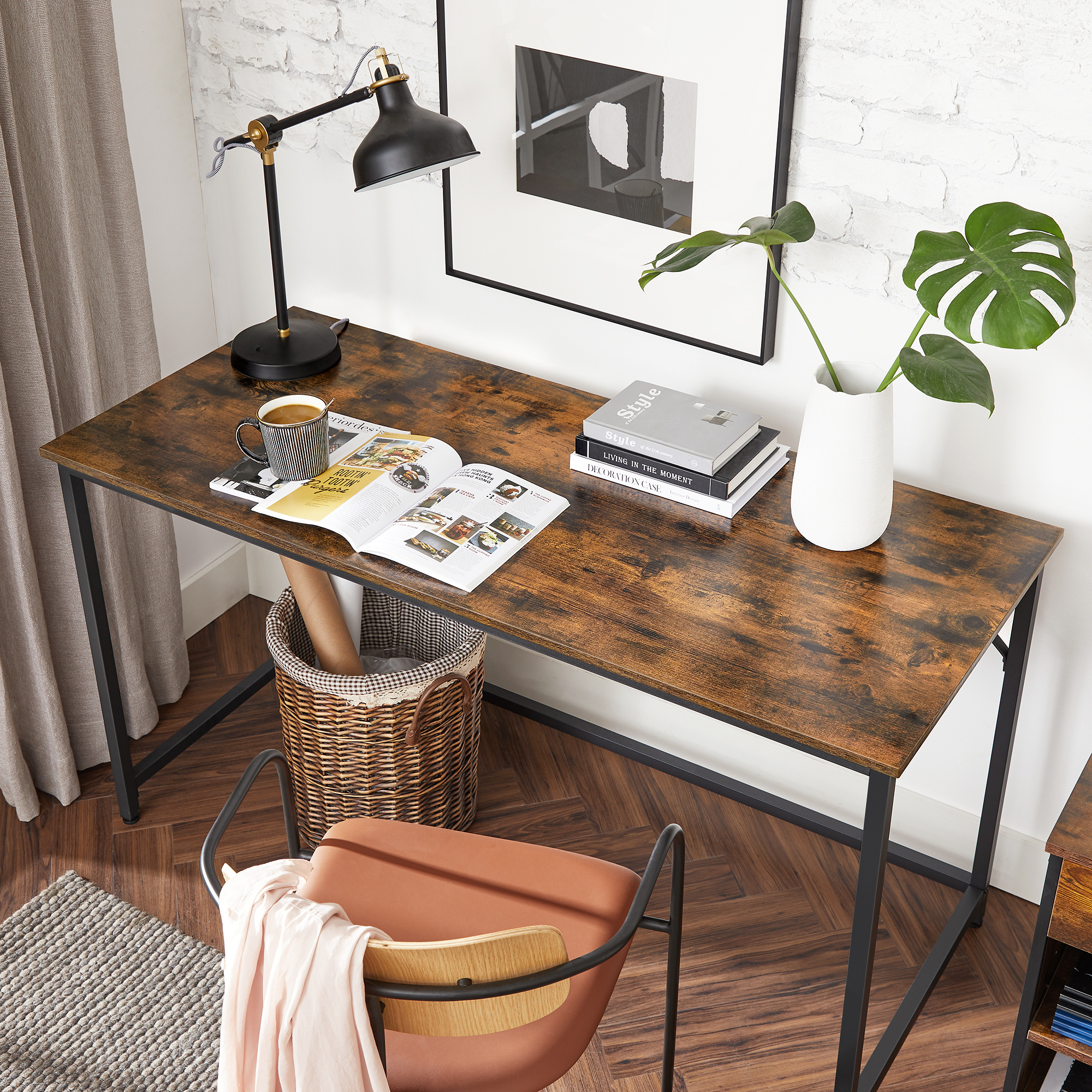 Table, 135 X 60 X 76 Cm, Computer Desk, Office Desk, For Study, Bedroom, Living Room, Apartment