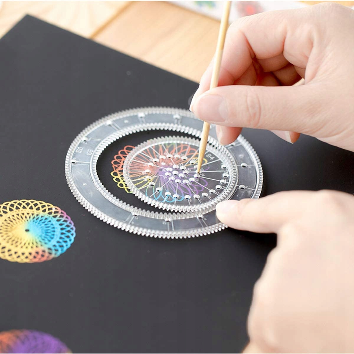Image of Creative Drawing Set For Children And Adults Geometric Templates 22 Elements 3-color Pens 20 White Cards Multiple-use Develops Imagination Manual Artistic Skills Ideal Gift
