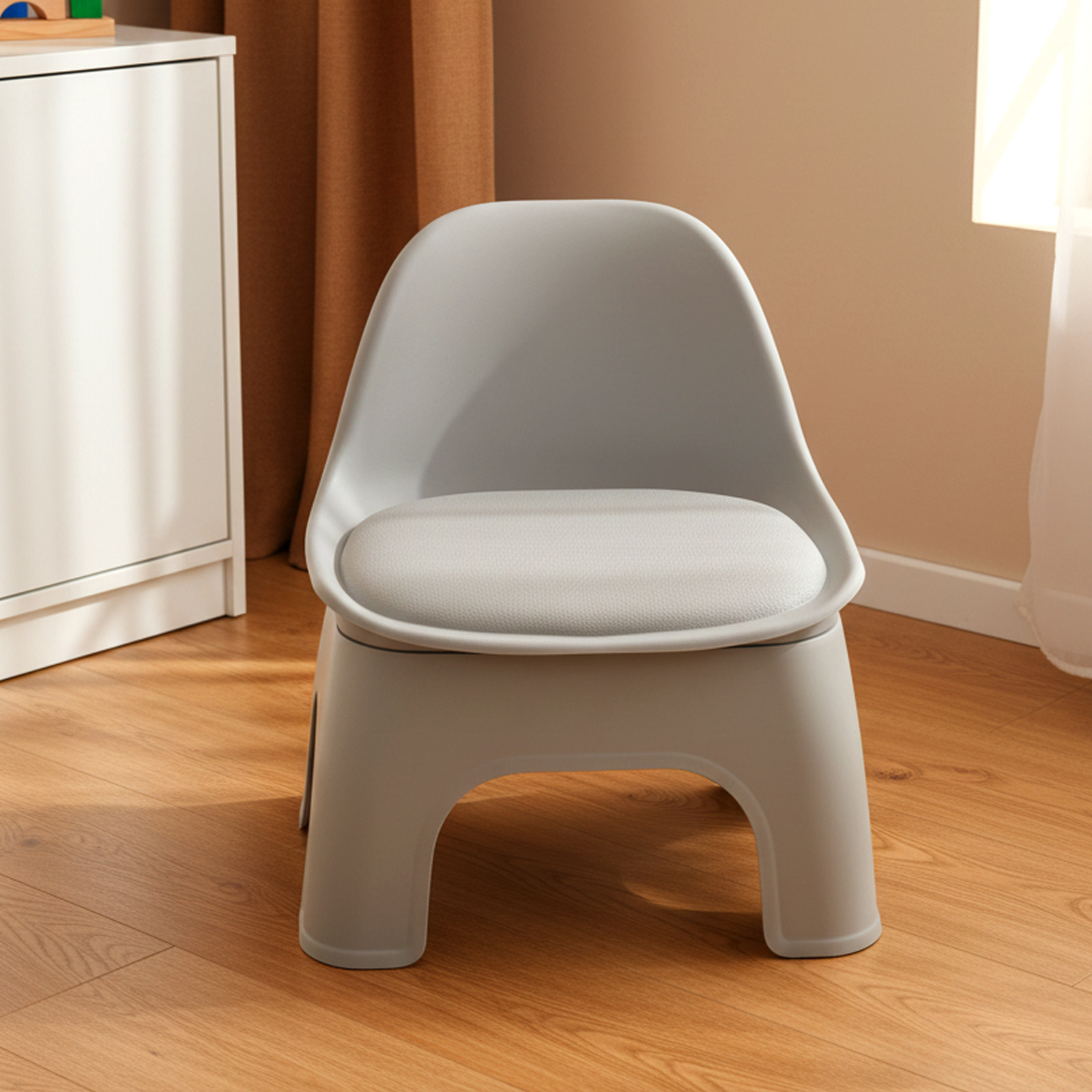 Round Plastic Stool, Portable Low Stool, Modern , Space-, Suitable For Small Apartments And , Usable Indoors And Outdoors, In Gray, Green, And Orange.