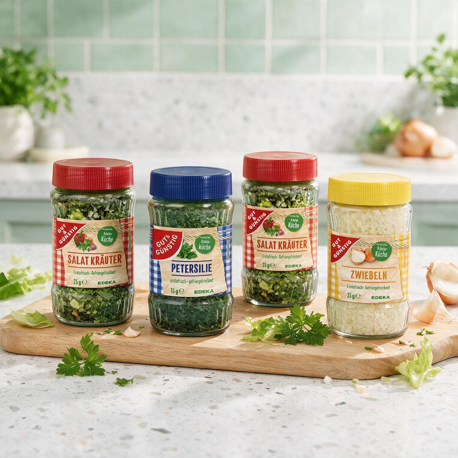 Image of 4-piece Mix Pack - Freeze-dried Spices Mega Pack - 1x Parsley 15g + 1x Chives 12.5g + 1x Salad Herbs 25g + 1x Onions 35g - Total 87.5g