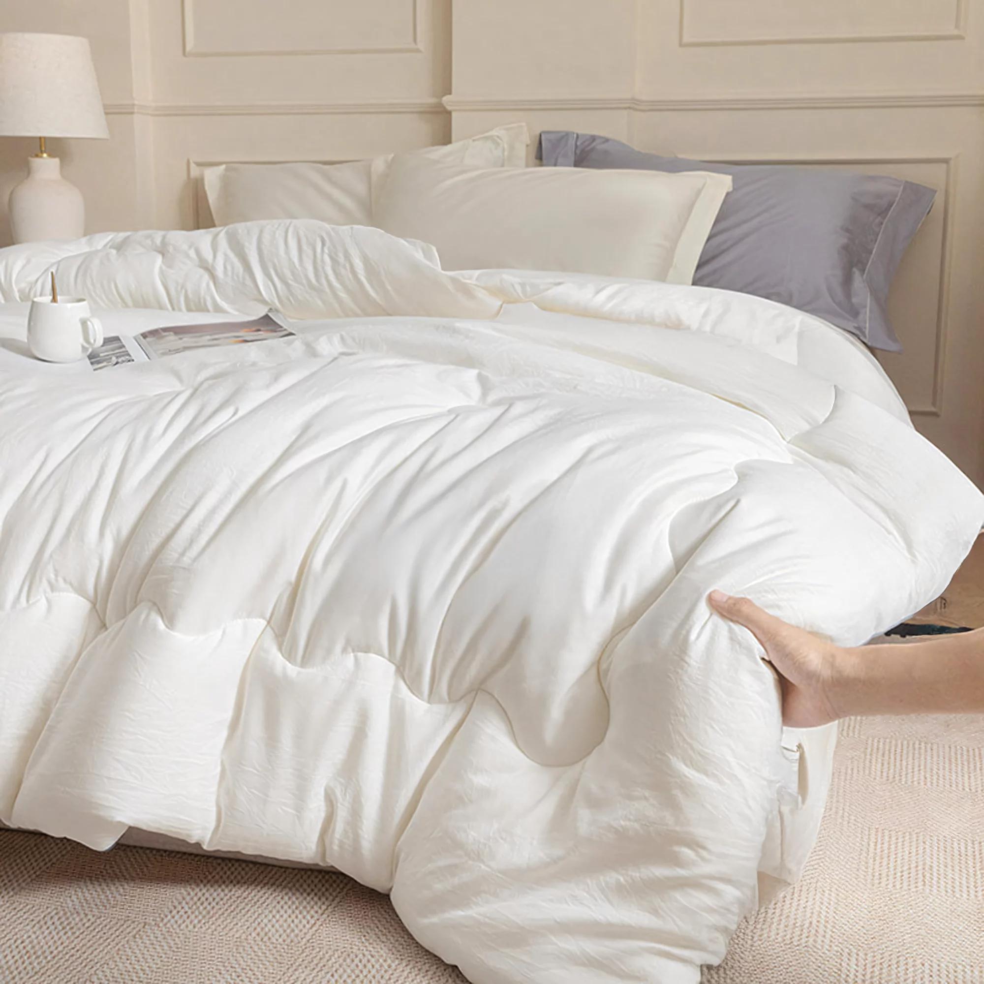 Image of White Warm Breathable Lightweight Quilted Soft Duvet For Spring Summer Autumn And Winter For Bedroom Home Apartment Hotel For Adults Teenagers And Children Universal Bed Duvet