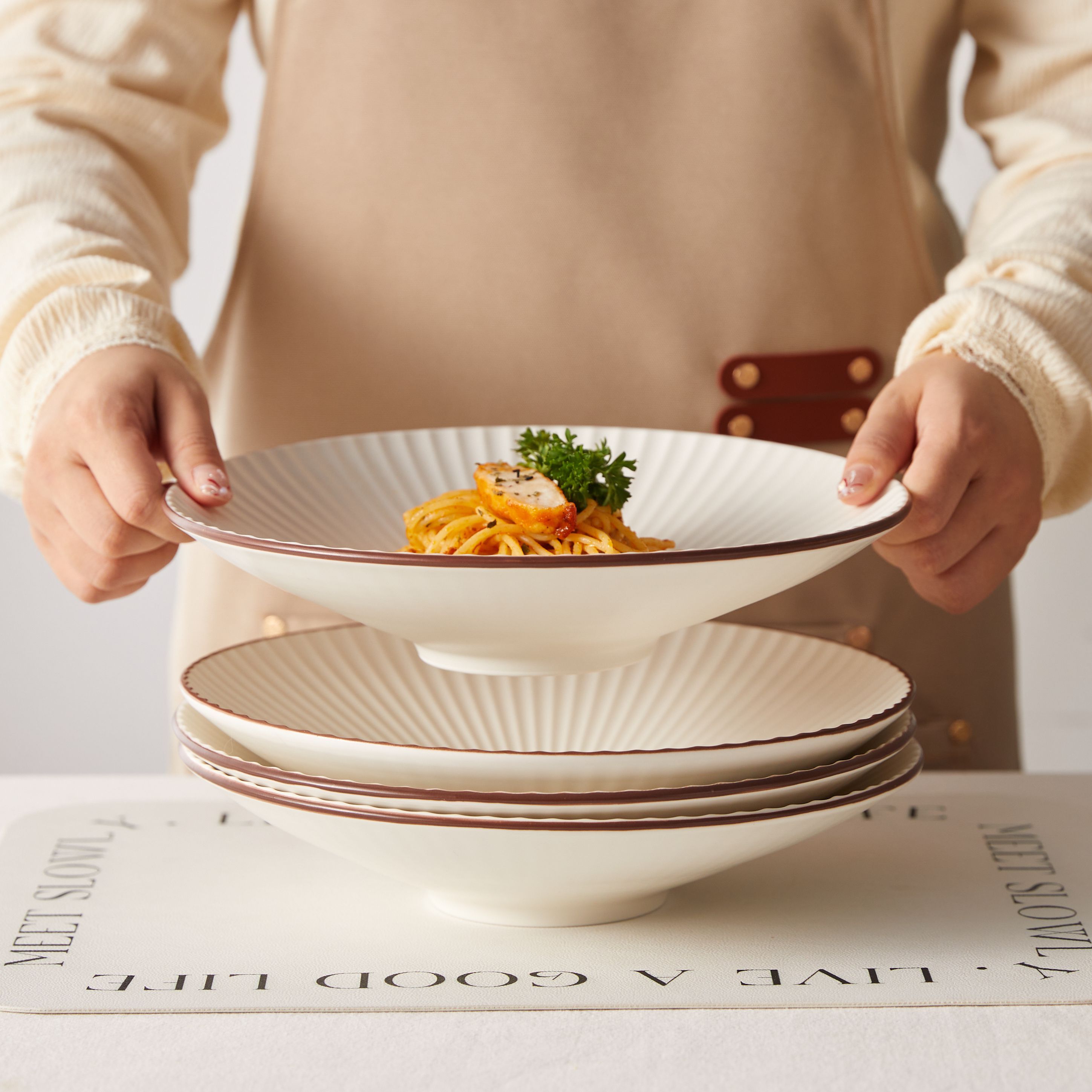 E-shop 4Stück, Ø24.8cm, 10-inch, Teller Set, Keramik Geschirr, Japanische Ramen-Platten, Ramenteller, Pastateller, Salatteller, Suppenteller,