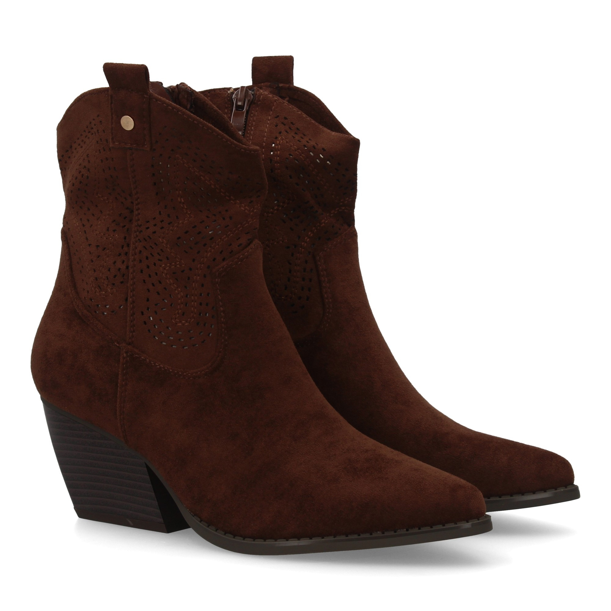 Women's Cowboy-inspired Boot, With Perforations, Wide Comfortable Heel. Zipper Closure. A Comfortable And Lightweight Model For Spring-summer.