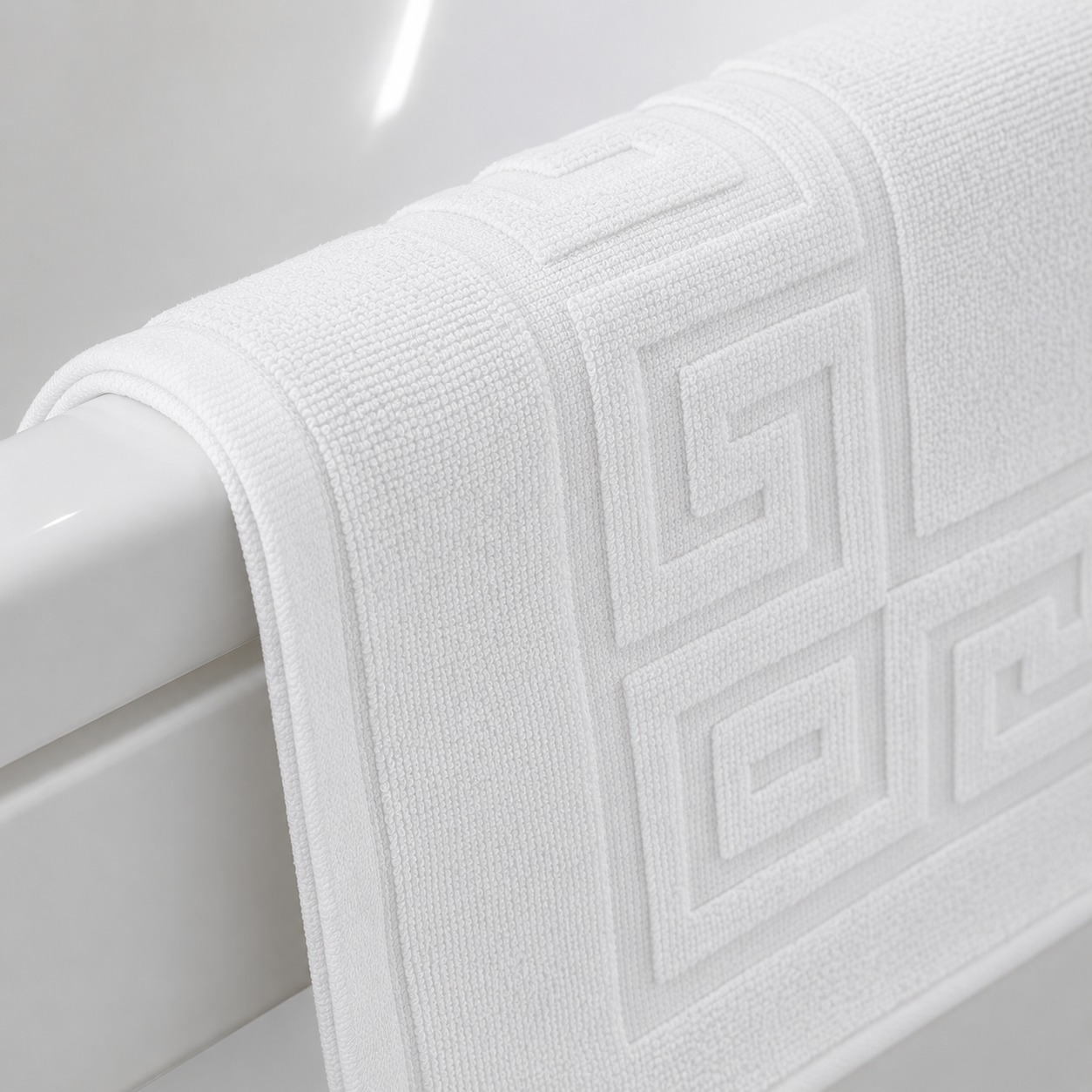 TEMU Luxury Greek Key Bath Mat – 100% , 750 Gsm | Hotel Quality, Ultra Soft, High Absorbency, Plush Thick Pile, Fast Dry & Durable | 50 × 75 Cm –