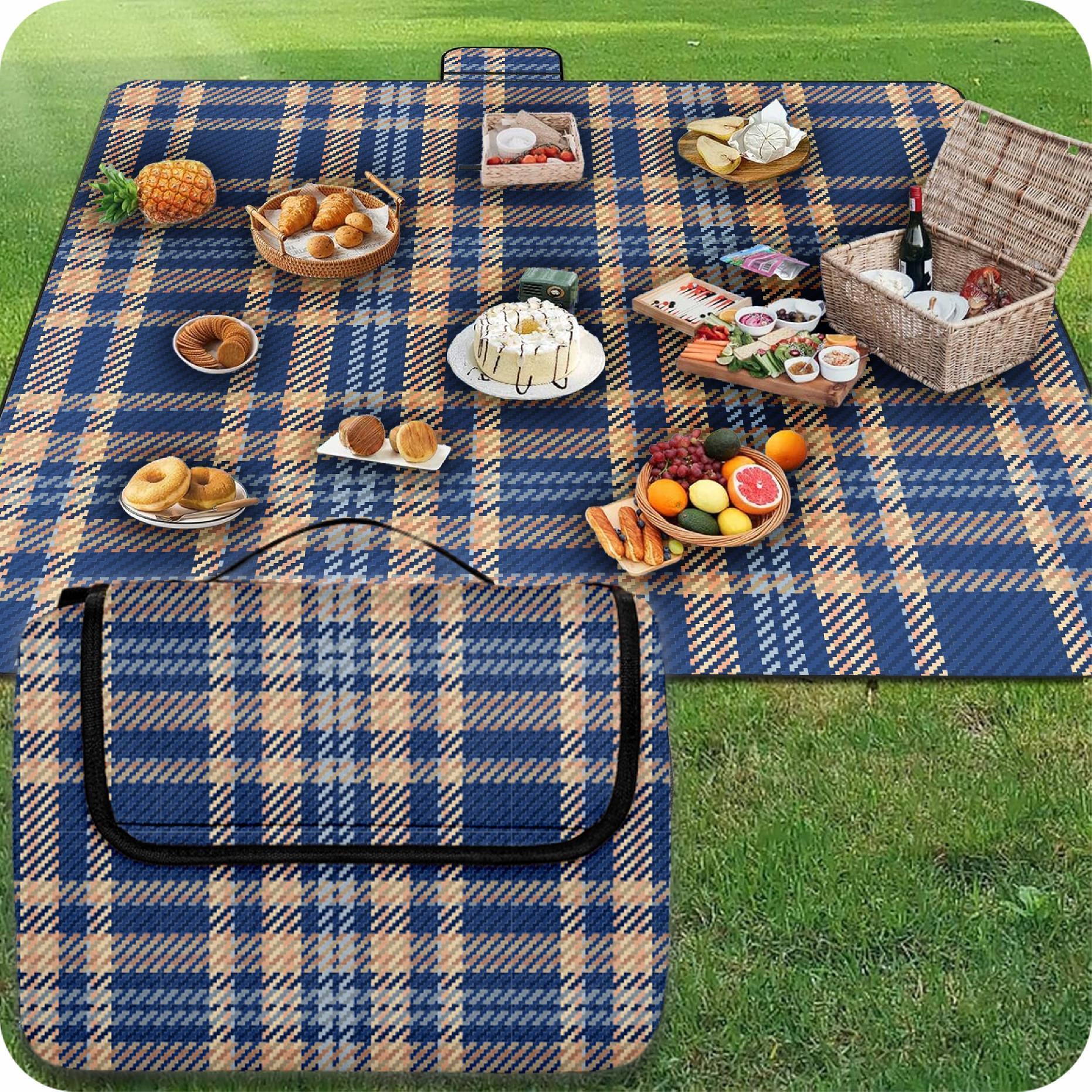 Image of Xxl Beach Blanket Picnic Blanket 200x200 Cm Waterproof, Water-resistant Outdoor Blanket With Aluminum Insulation, Foldable With Carry Handle, For Beach, Picnic, Camping And Garden