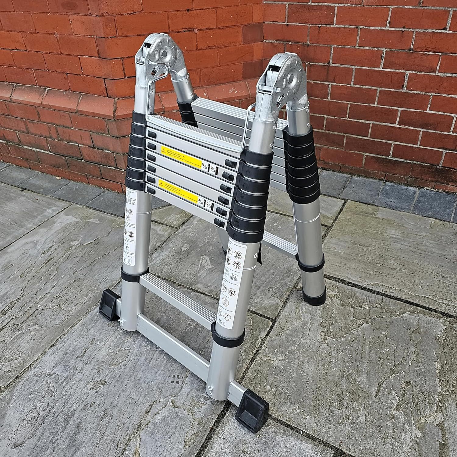 5.1m Aluminium Telescopic Folding Ladder With Bar, Extends Step Ladder, High Ladder