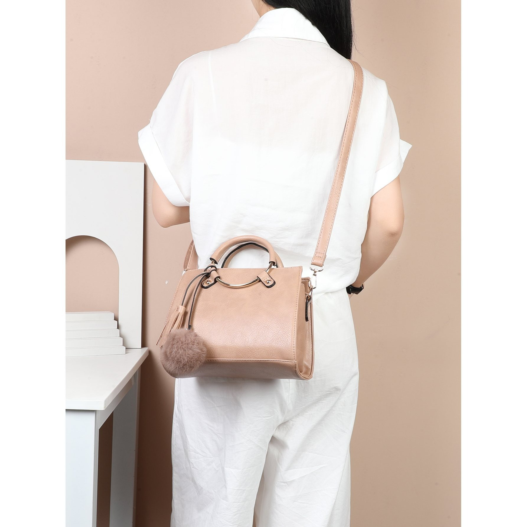 TEMU Bolso bandolera con pompón y asa de aro