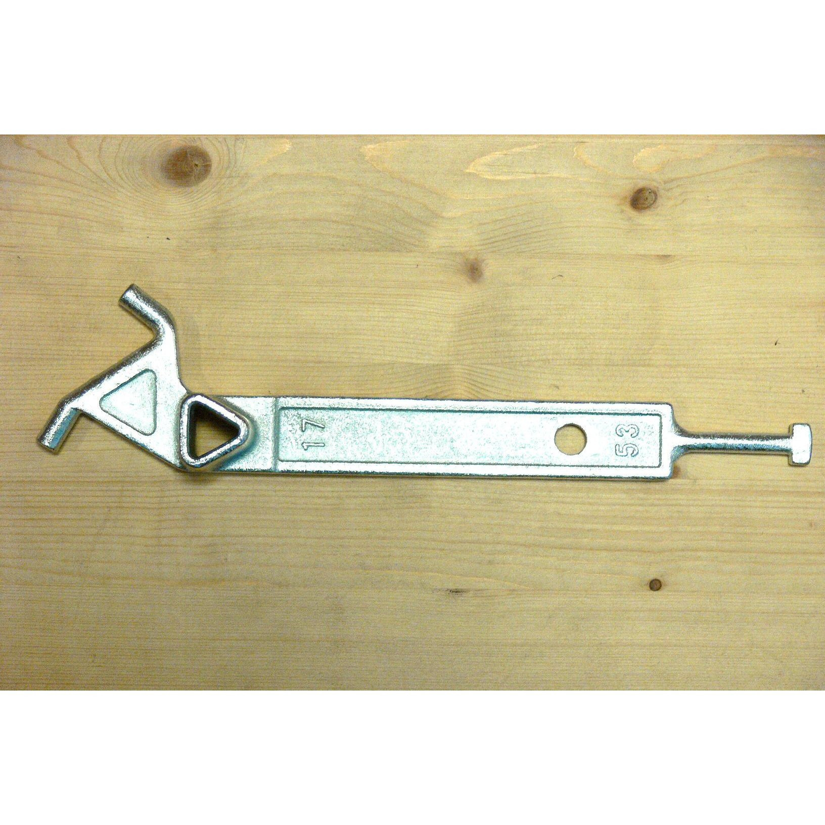 Triangular Post Wrench 16/17mm, Triangle Wrench, Sturdy Design