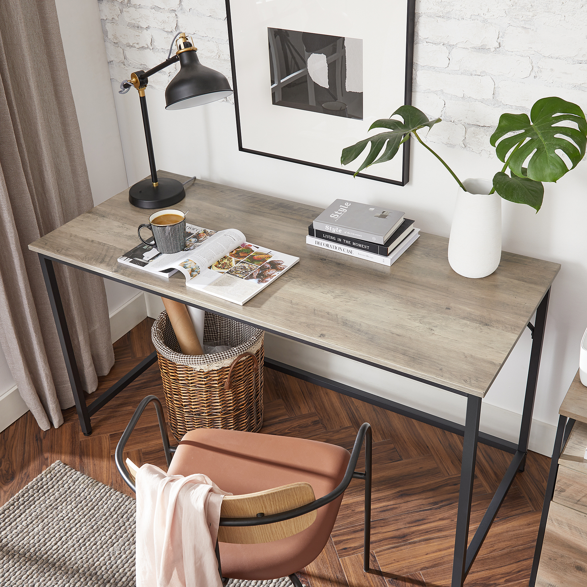 Image of Table, Computer Desk, Office Desk, Laptop Workstation, 135 X 60 X 76 Cm, For Study Room, Bedroom, Living Room, Ideal For Home Office, Sofa, Living Room