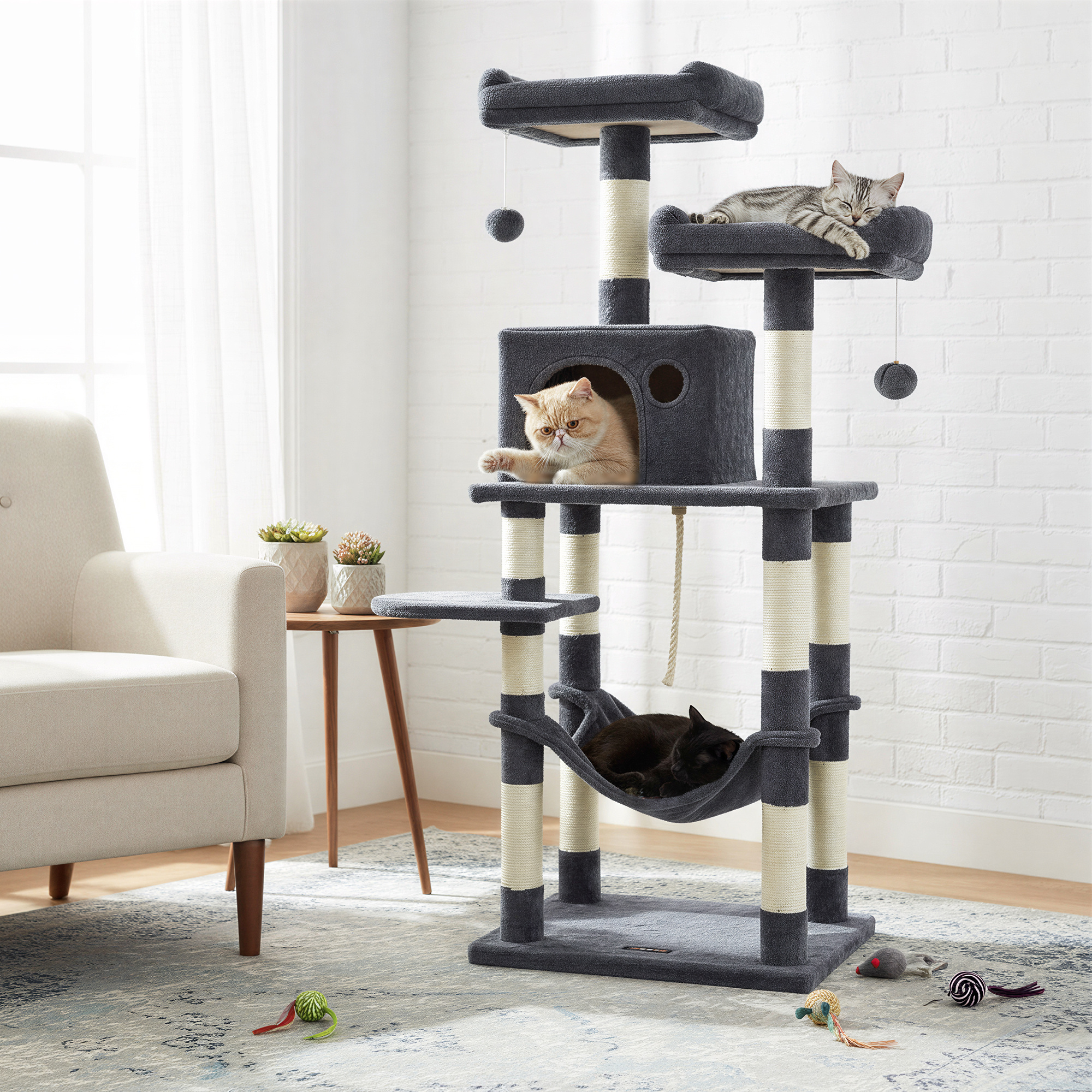 E-shop Einfaches Klettergerüst für Katzen, 143 cm hoch, Katzenbaum mit 11 Kratzsäulen, 2 Plattformen, 1 Katzenhöhle, 1 Hängematte, 2 Plüschbällen,