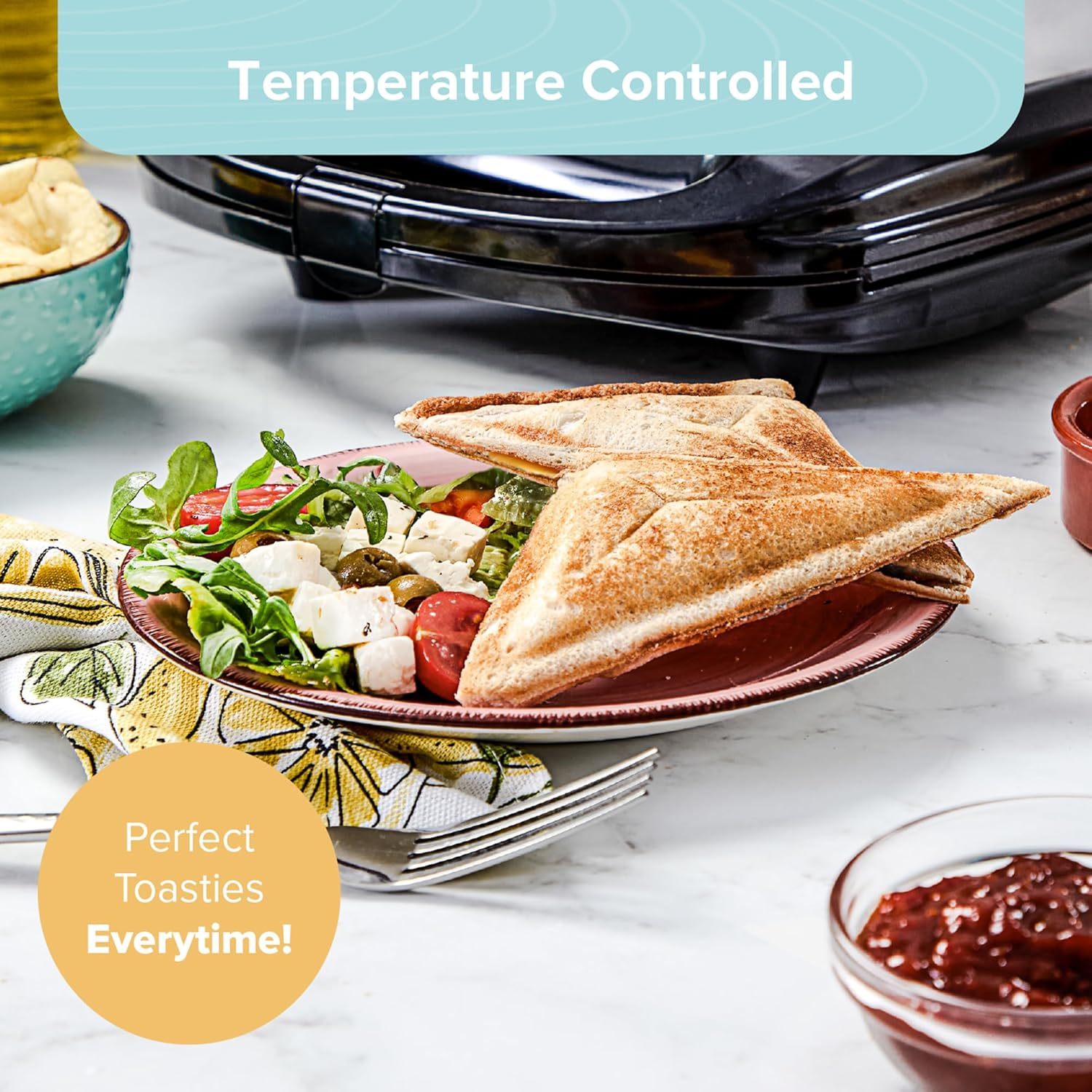 4     maker easy clean non stick sandwich toaster electric sandwich maker   1400w high power indoor grill with non stick floating plates uniform rapid heating   handle   toaster for steaks sandwiches details 4