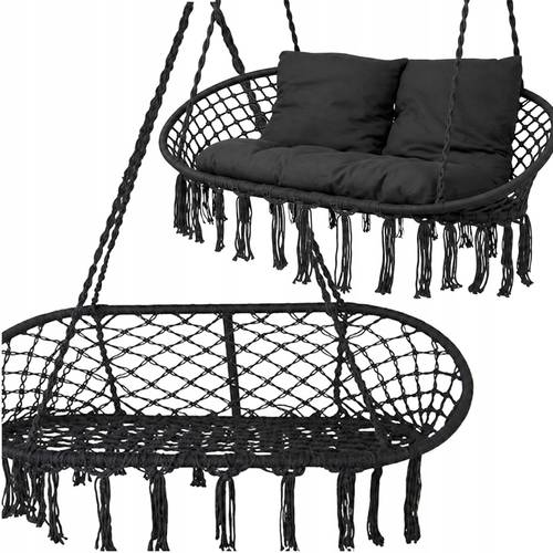 zdjęcie przedmiotu huśtawka ogrodowa wisząca dwuosobowa bocianie gniazdo fotel boho 2 osoby czarna z poduszkami udźwig 300 kg duże siedzisko 130 cm do ogrodu tarasu balkonu salonu sypialni wiszące krzesło owe metalowy stelaż bawełniany frędzle wypoczynek nowoczesny design komfortowa huśtawka