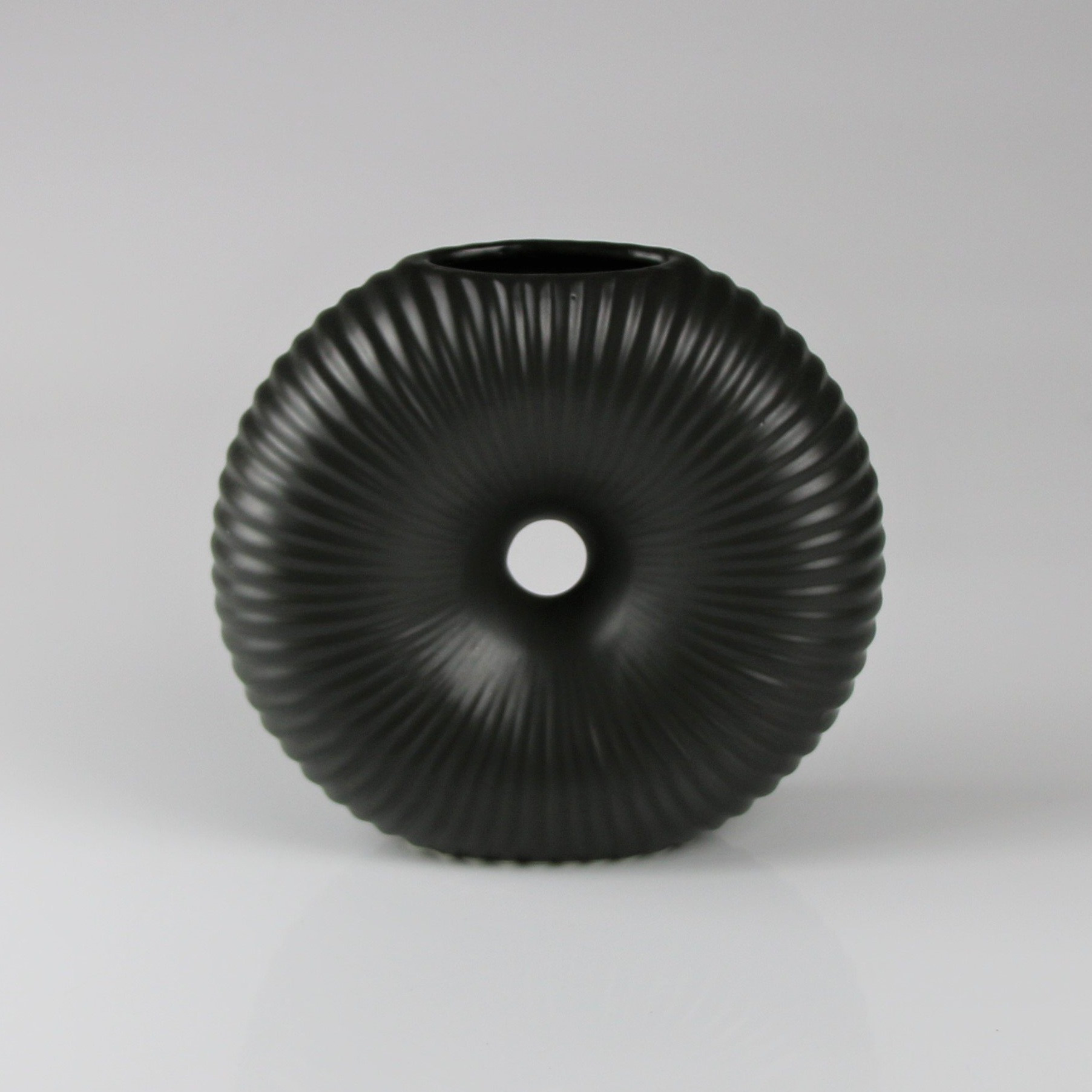 Vase Black Round Made Of Ceramic - Design Vase In Round Shape 16 Cm