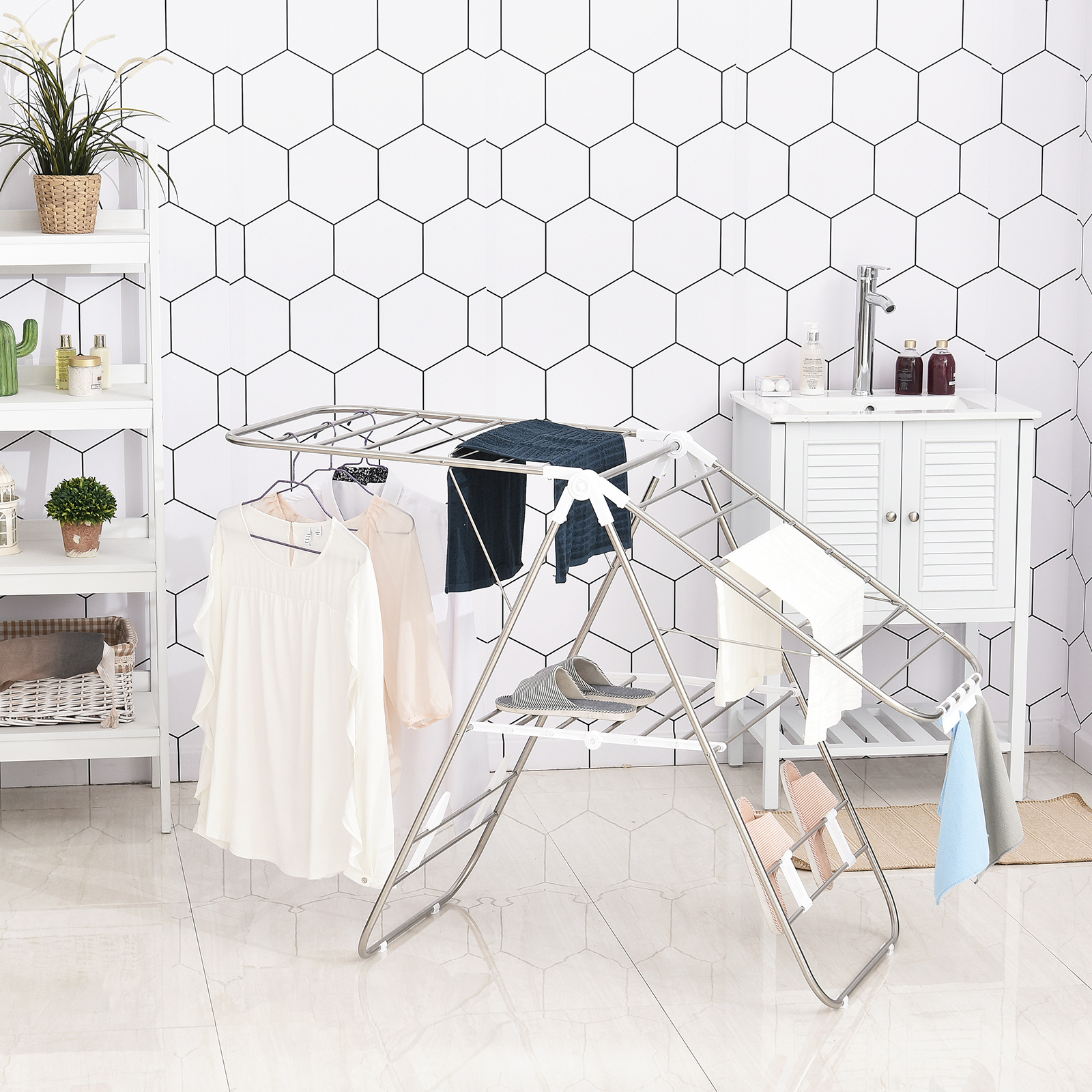 Clothes Drying Rack 1.48 M Drying Length, Portable Freestanding Dryer With Telescopic Poles, Wing Clothes Drying Rack For Indoor And Outdoor Use, Silver+white